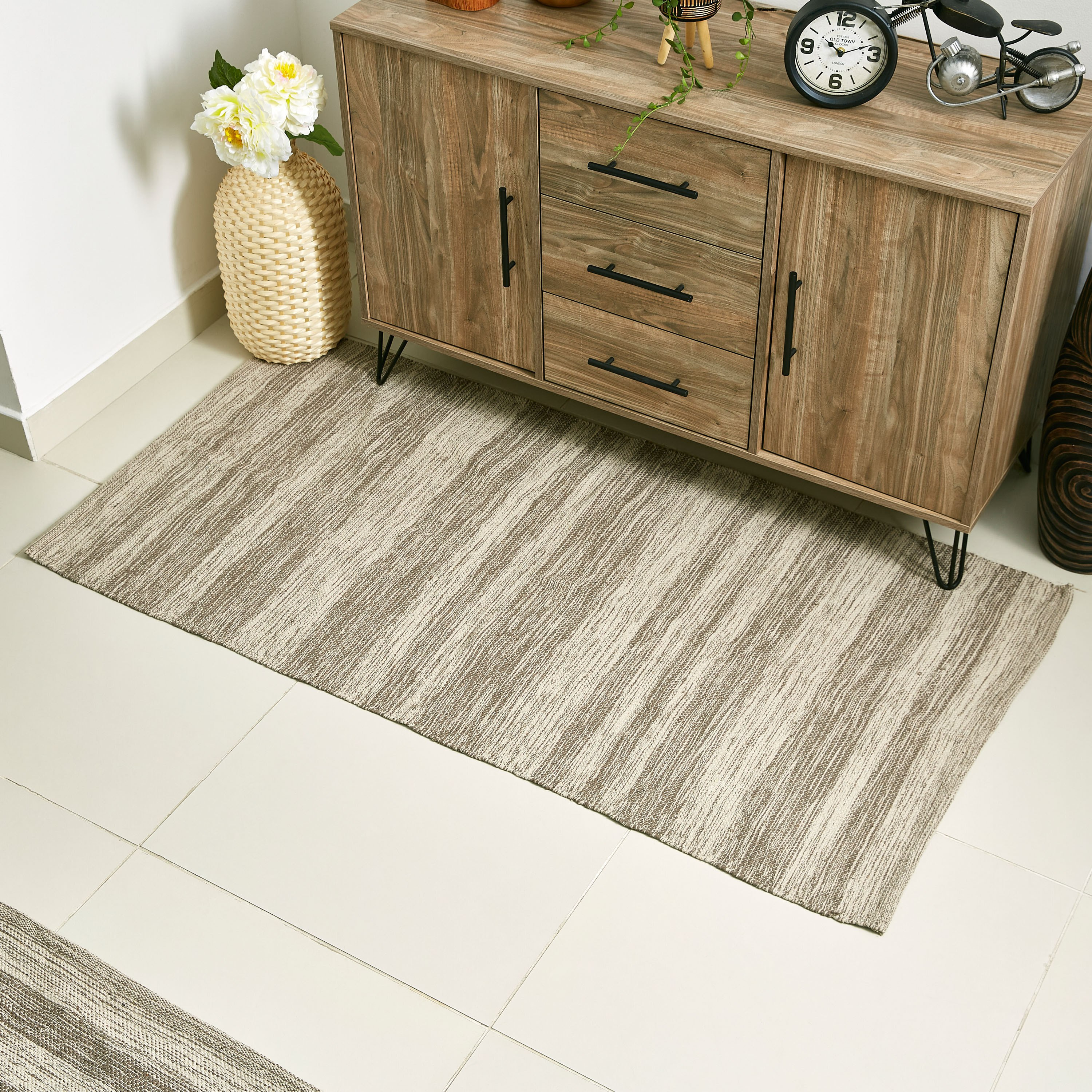 سجادة دوري قطن مخططة من ماديسون - 80x150  سم-hbxdecorandfurnishings-floorcoverings-rugs-image-1