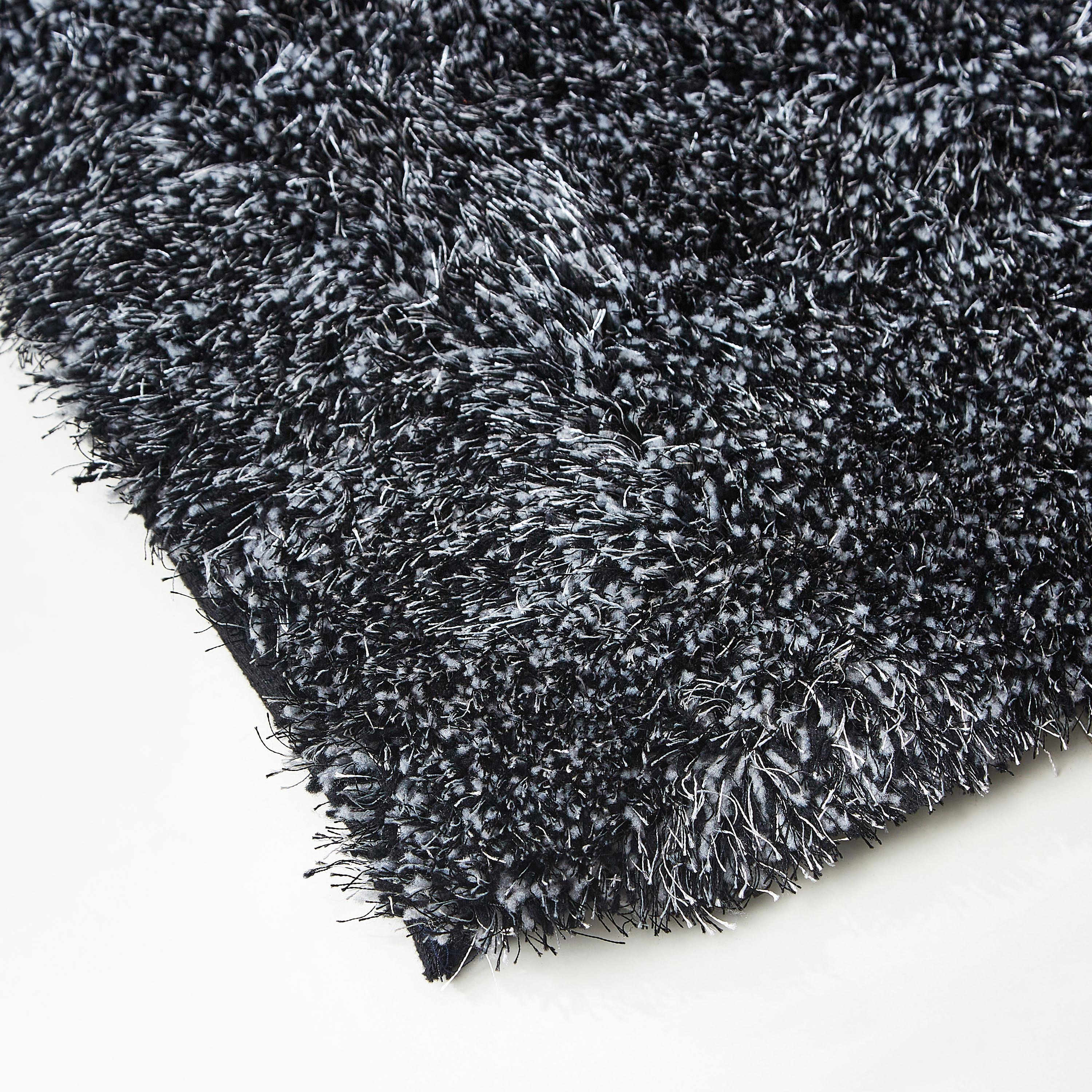سجادة كثيفة مقاومة للبقع من إسنشيال - 120x170 سم-hbxdecorandfurnishings-floorcoverings-rugs-image-2