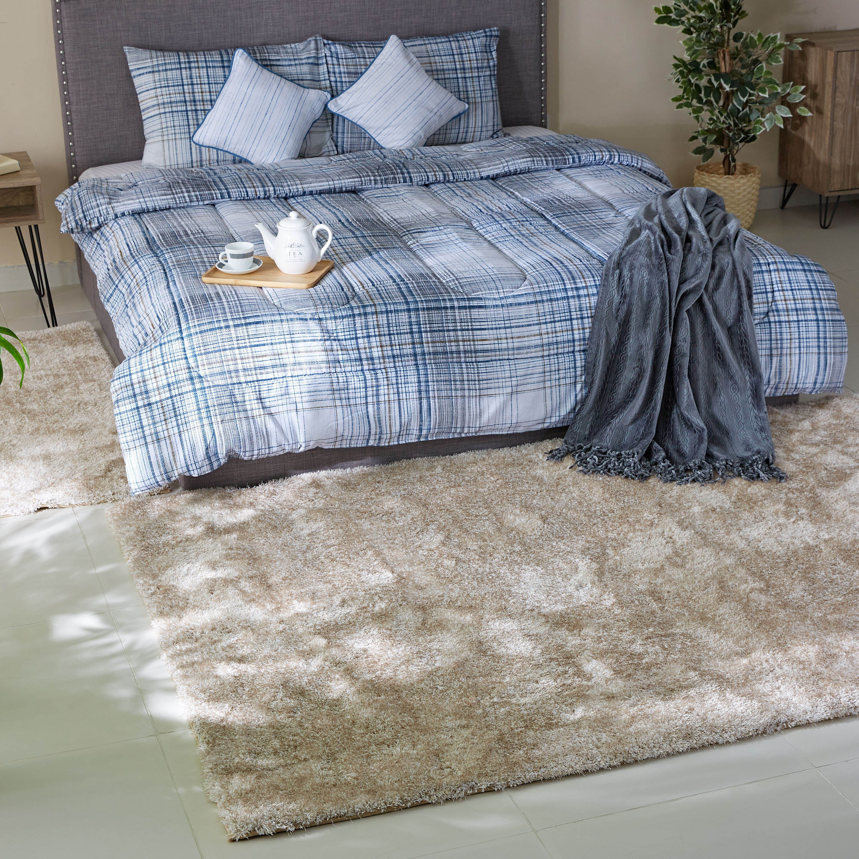 سجادة كثيفة مقاومة للبقع من إسنشيال - 230x160 سم-hbxdecorandfurnishings-floorcoverings-rugs-image-1