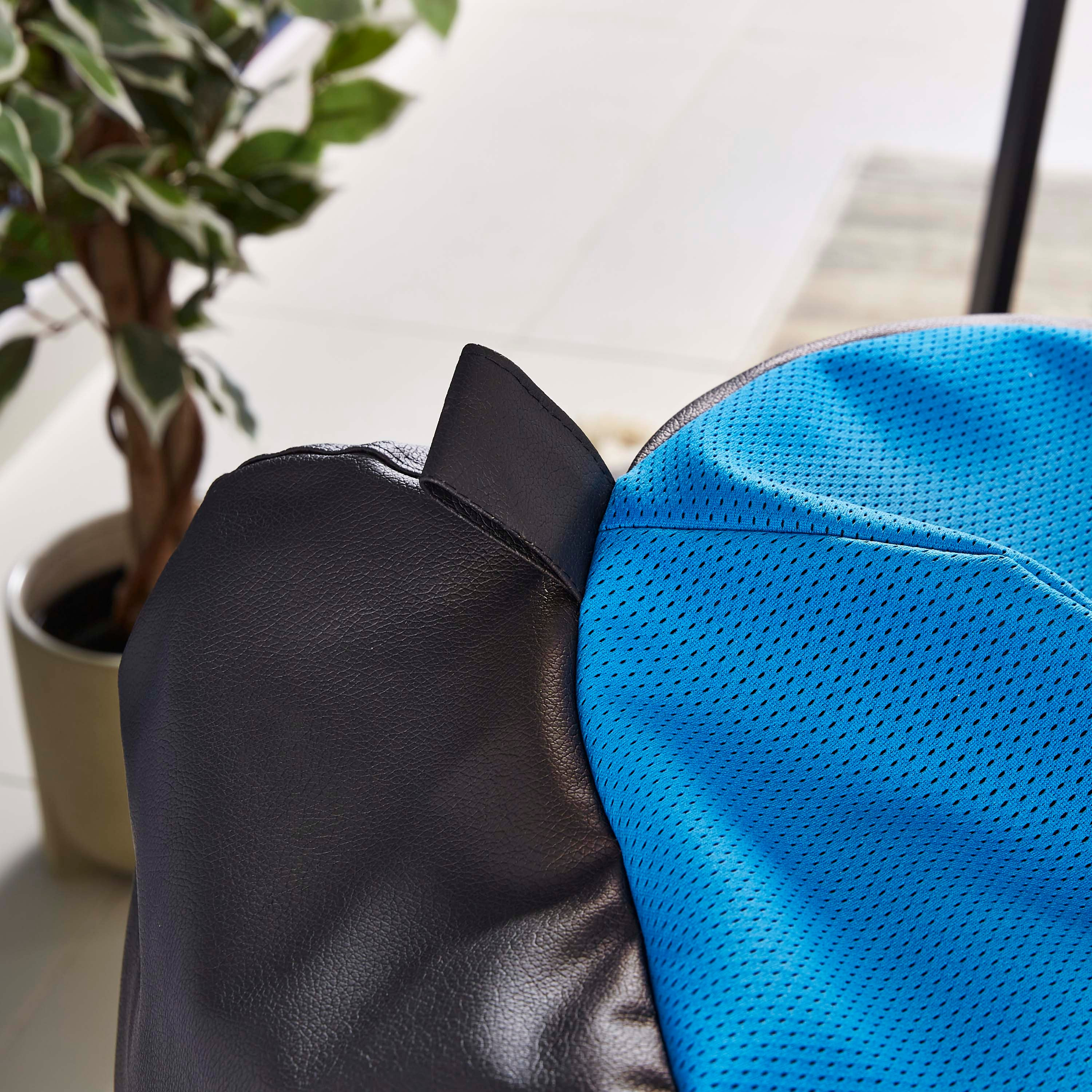 كرسي بين باج كبير جدًا من هوغو - 100x90x90 سم-hbxfurniture-kidsroom-kidsbeanbags-image-5