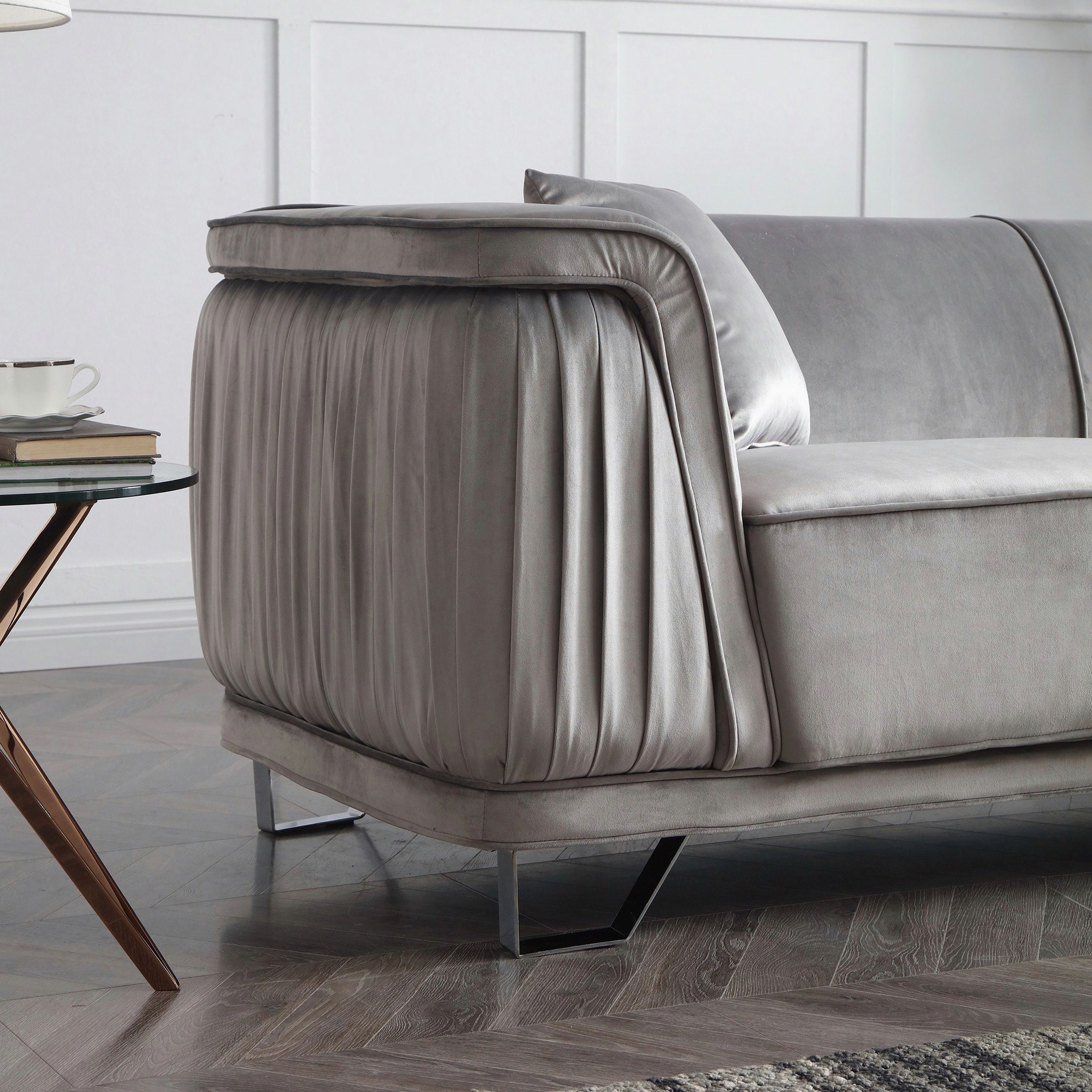 كنبة مخمليّة 3 مقاعد مع وسادتين من كاليستا-hbxlivingroom-sofasandarmchairs-sofas-image-8