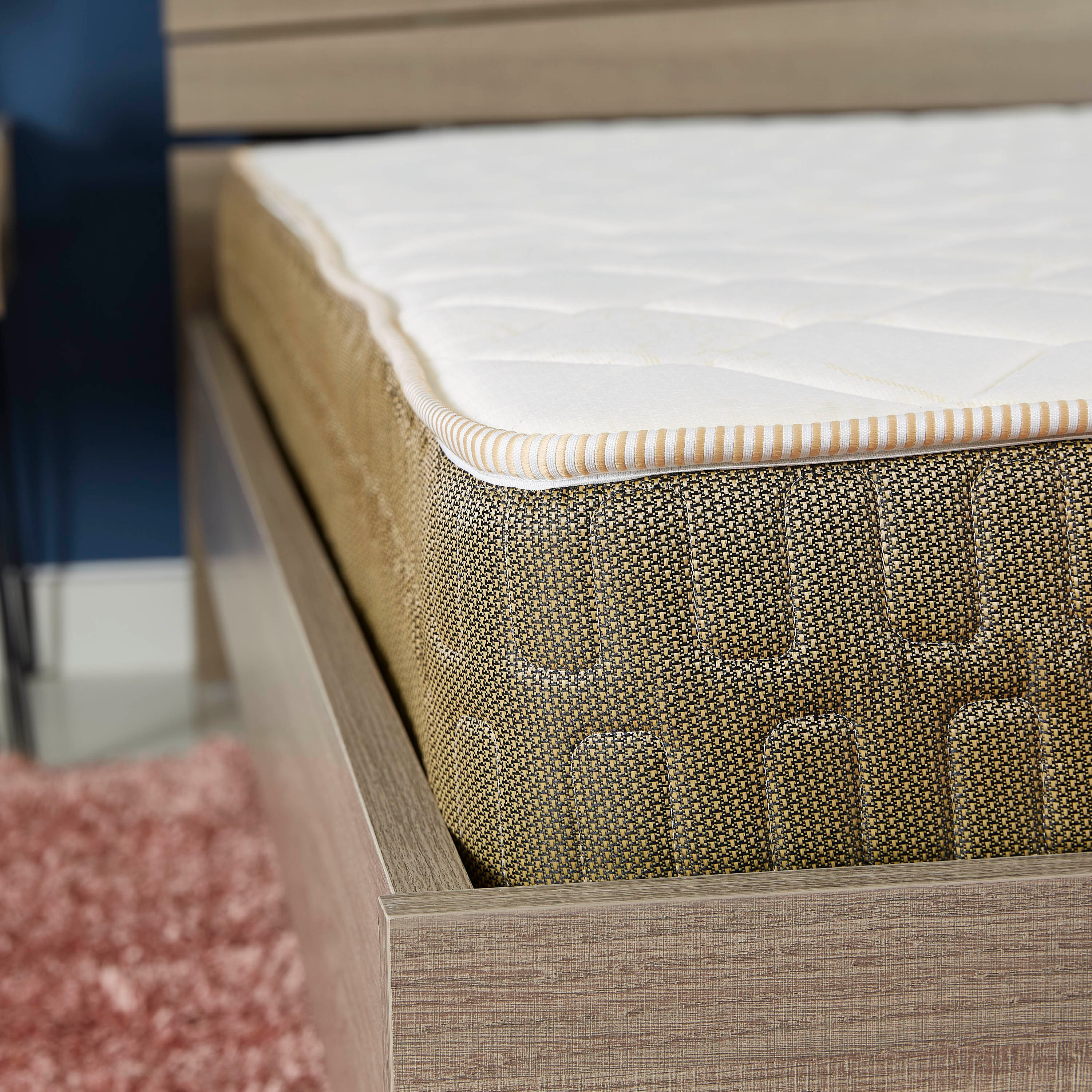 iAthena Queen Size Bonnell Spring Mattress - 200x150 cm-hbxbedroom-mattresses-queen-image-5