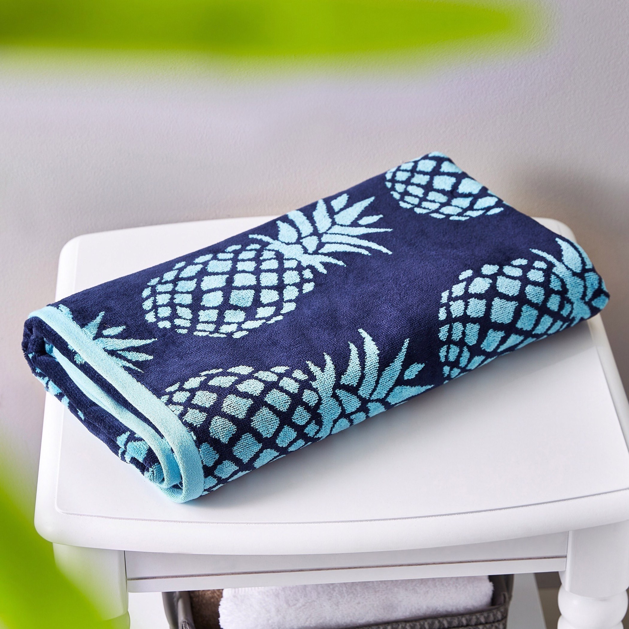 Pineapple discount bathroom towels