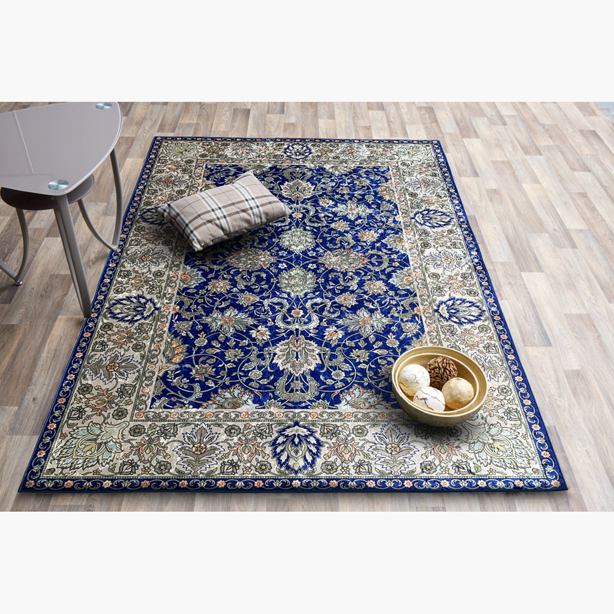 سجادة كبيرة بطبعات من بيجان - 150x200 سم-hbxdecorandfurnishings-floorcoverings-rugs-image-1
