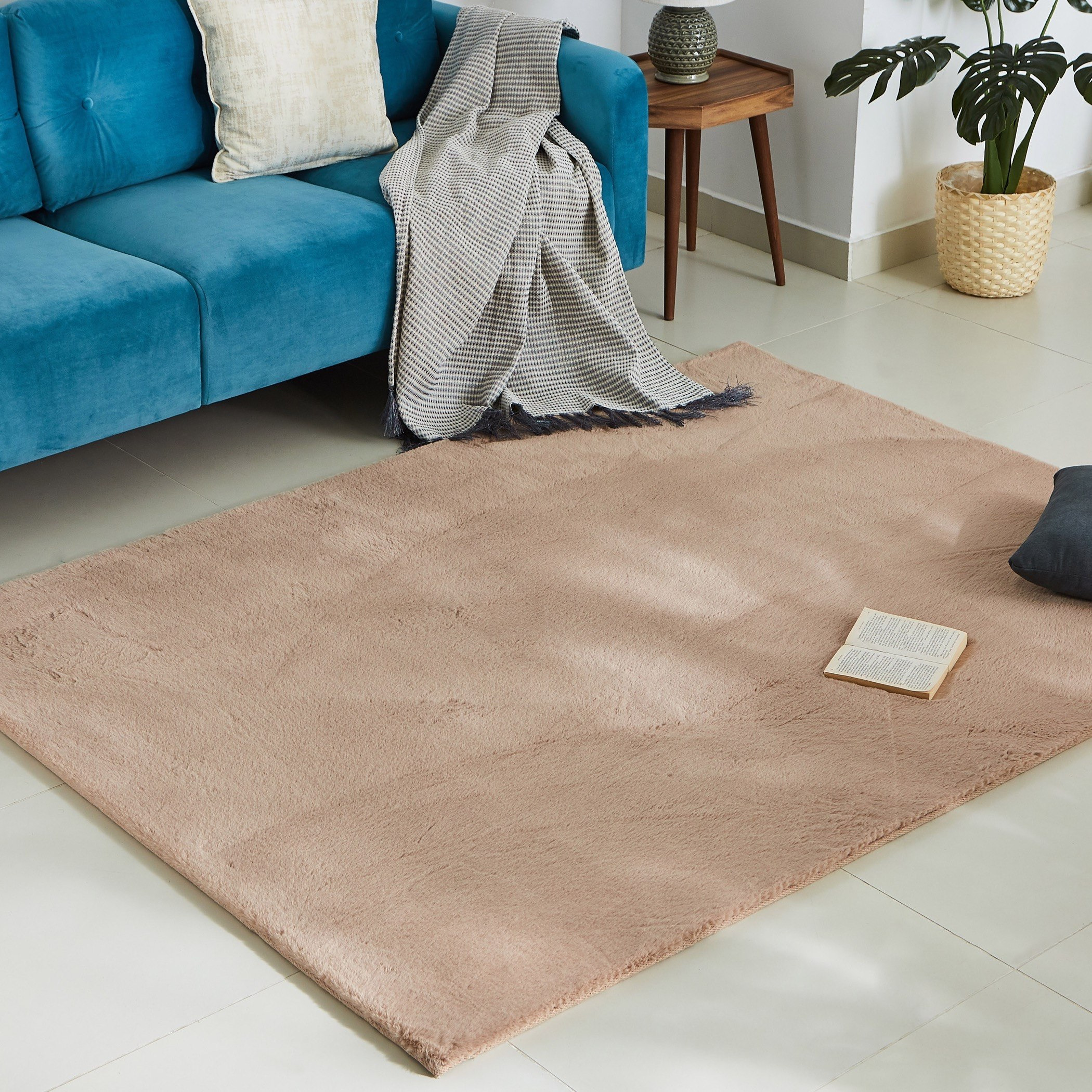 سجادة فرو أرنب من تازي- 150x200 سم-hbxdecorandfurnishings-floorcoverings-rugs-image-1