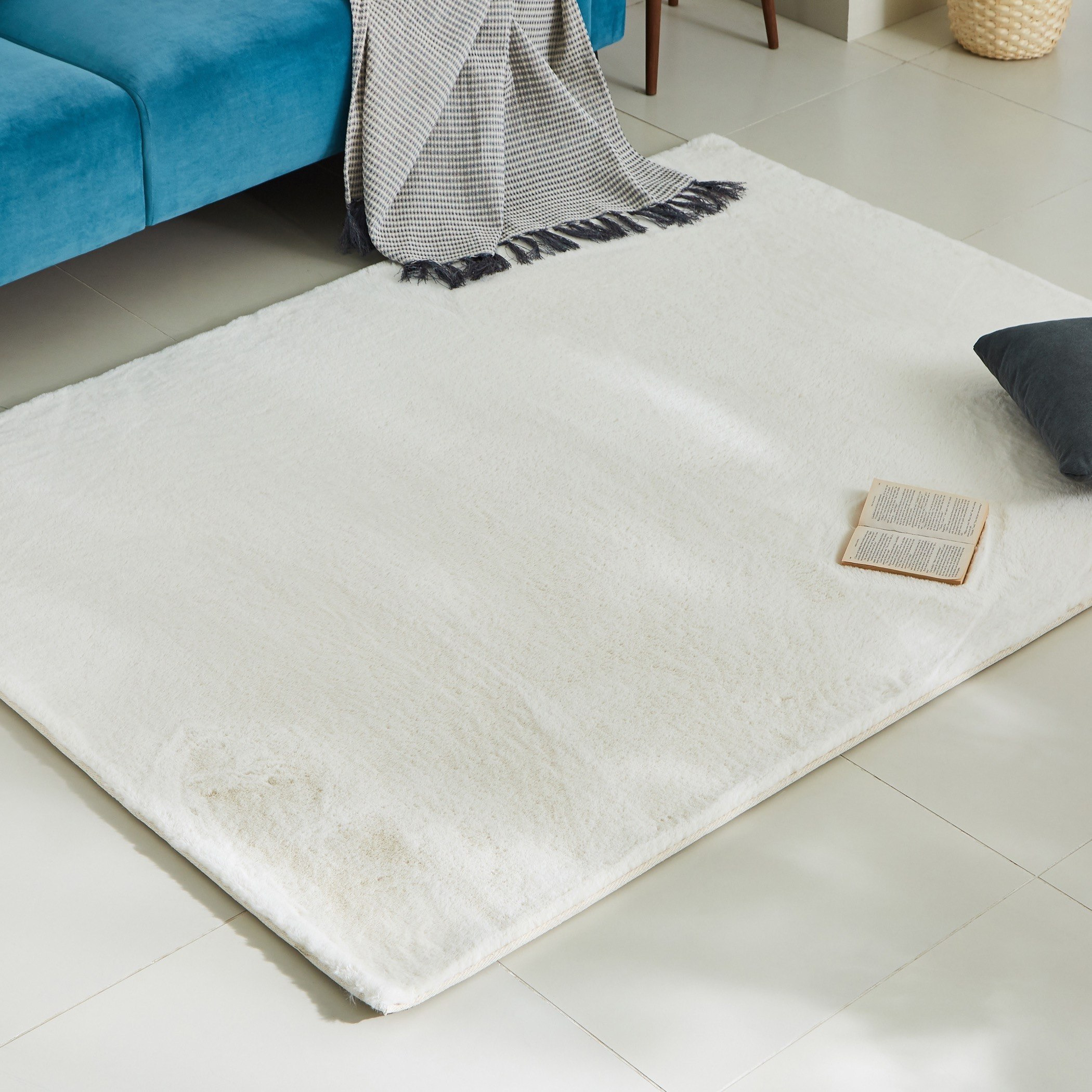 سجادة فرو أرنب من تازي - 150x200 سم-hbxdecorandfurnishings-floorcoverings-rugs-image-1