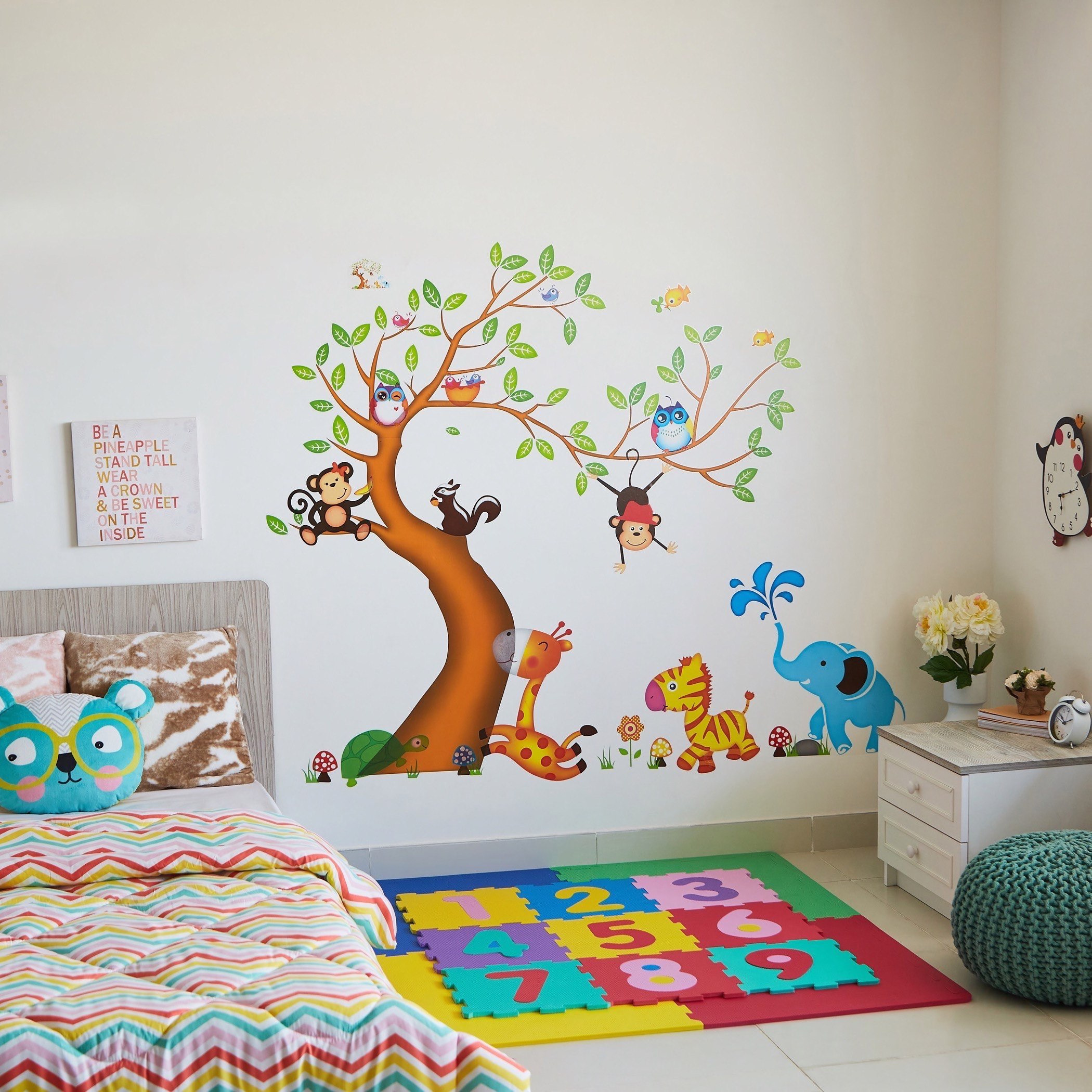 ملصقات قابلة لإعادة الاستخدام على شكل تري تايم من ريريتي - 60x90 سم-hbxhomeware-hbxkidsandyouth-image-5
