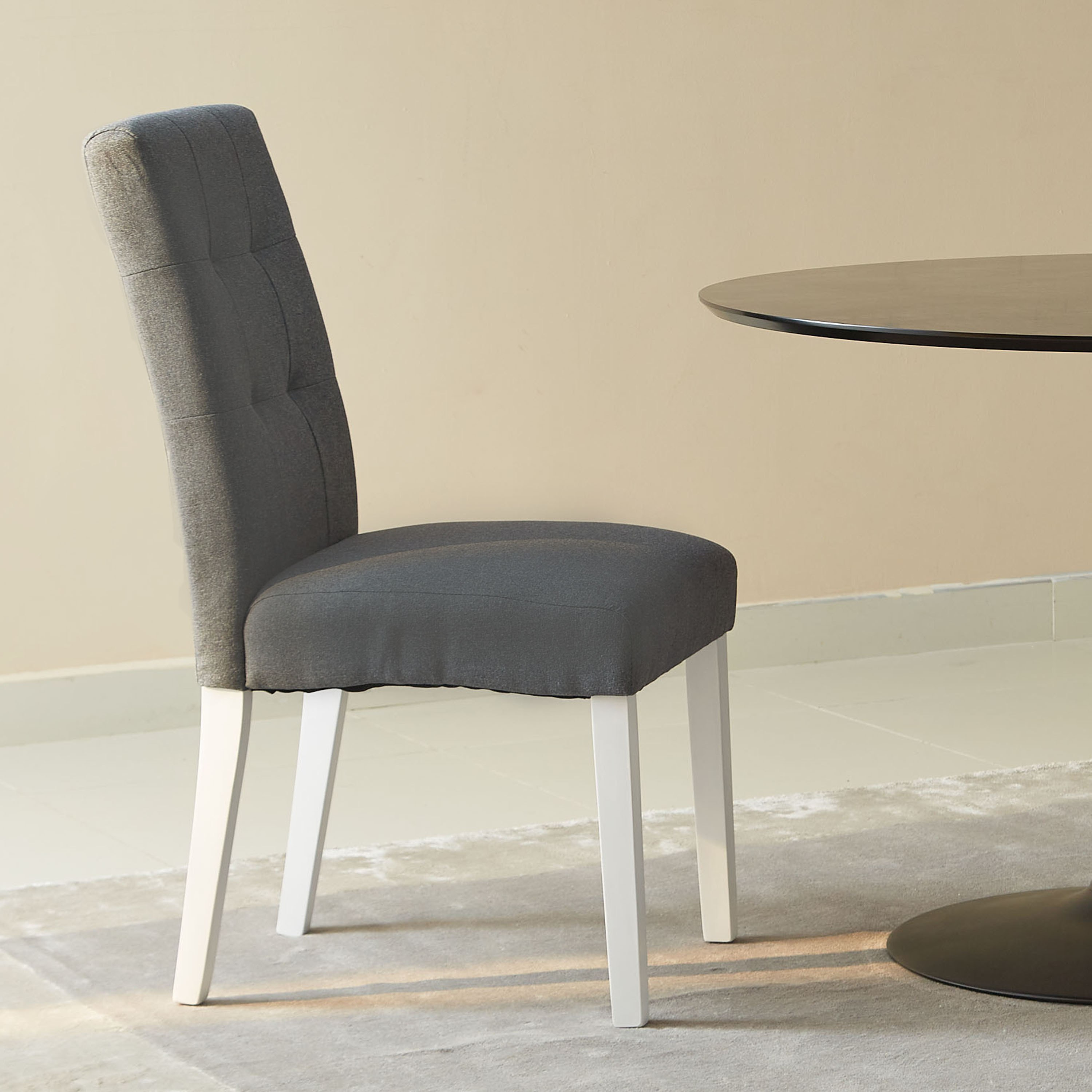 كرسي سفرة من سيدني فيرنو-hbxdiningroom-diningchairs-image-1