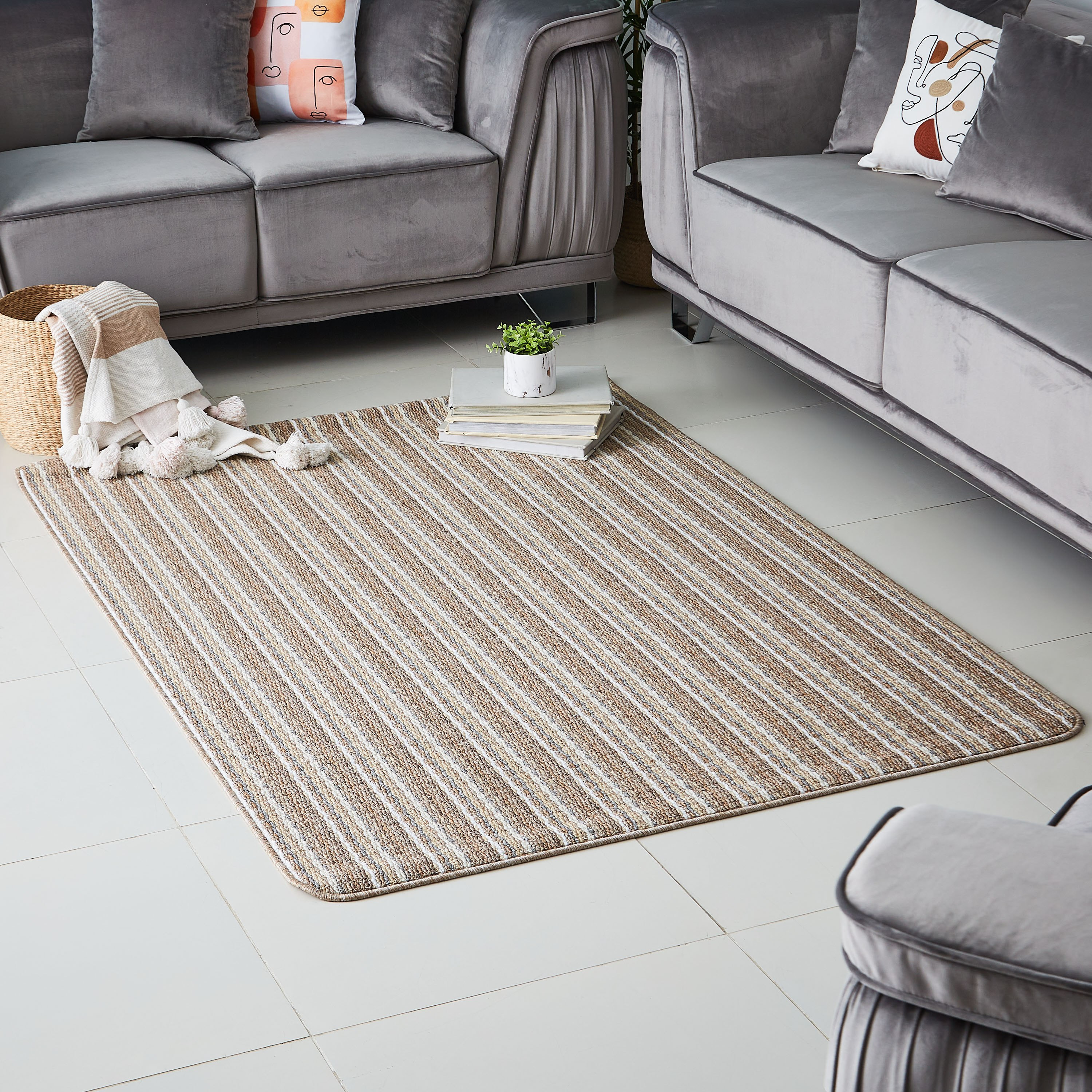 سجادة بولي بروبلين مقاومة للإنزلاق من سيكينوس - 133x190  سم-hbxdecorandfurnishings-floorcoverings-rugs-image-1