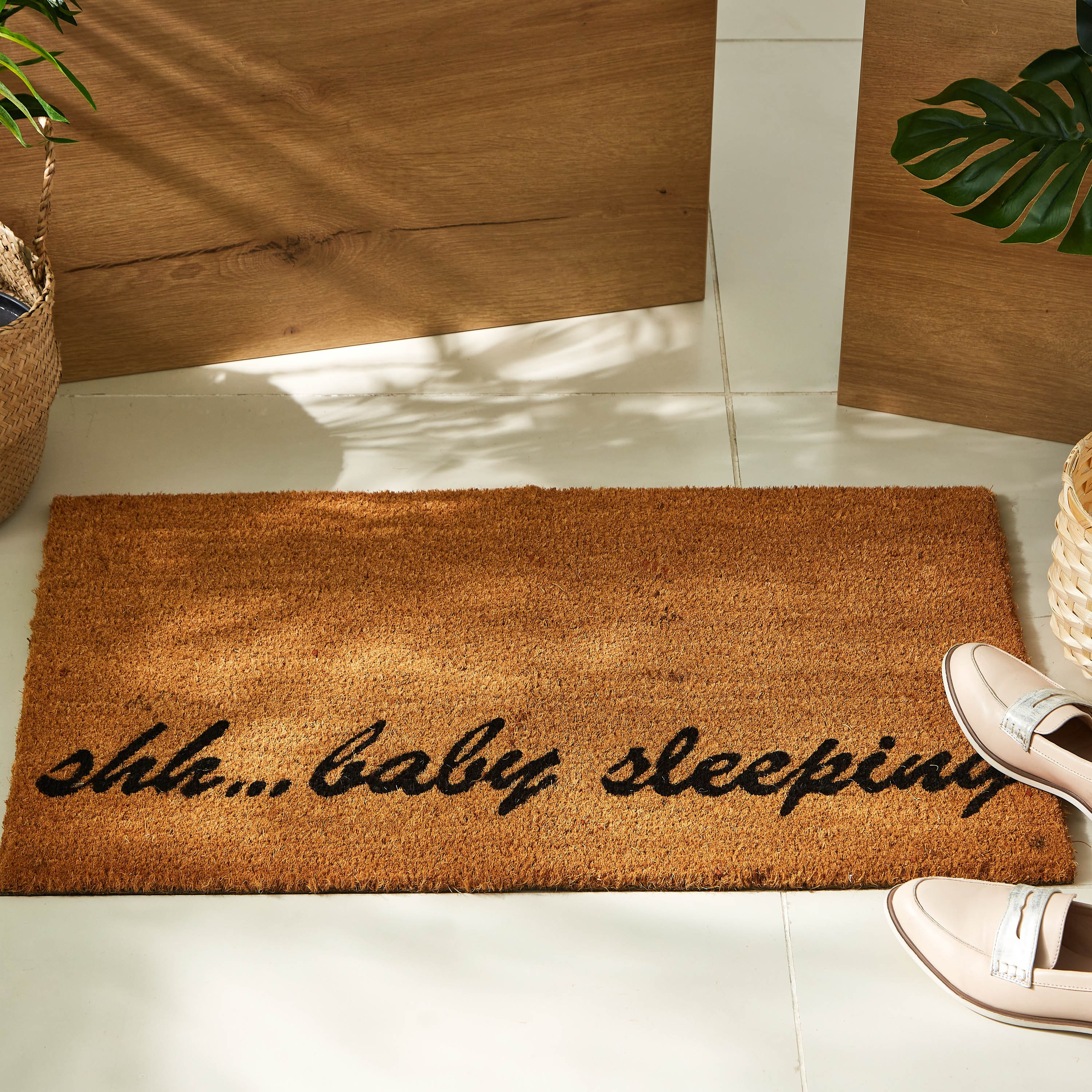 سجادة باب من ألياف جوز الهند بطبعات مع ظهر بي في سي- 45x75 سم-hbxhomeware-hbxlivingroom-image-1