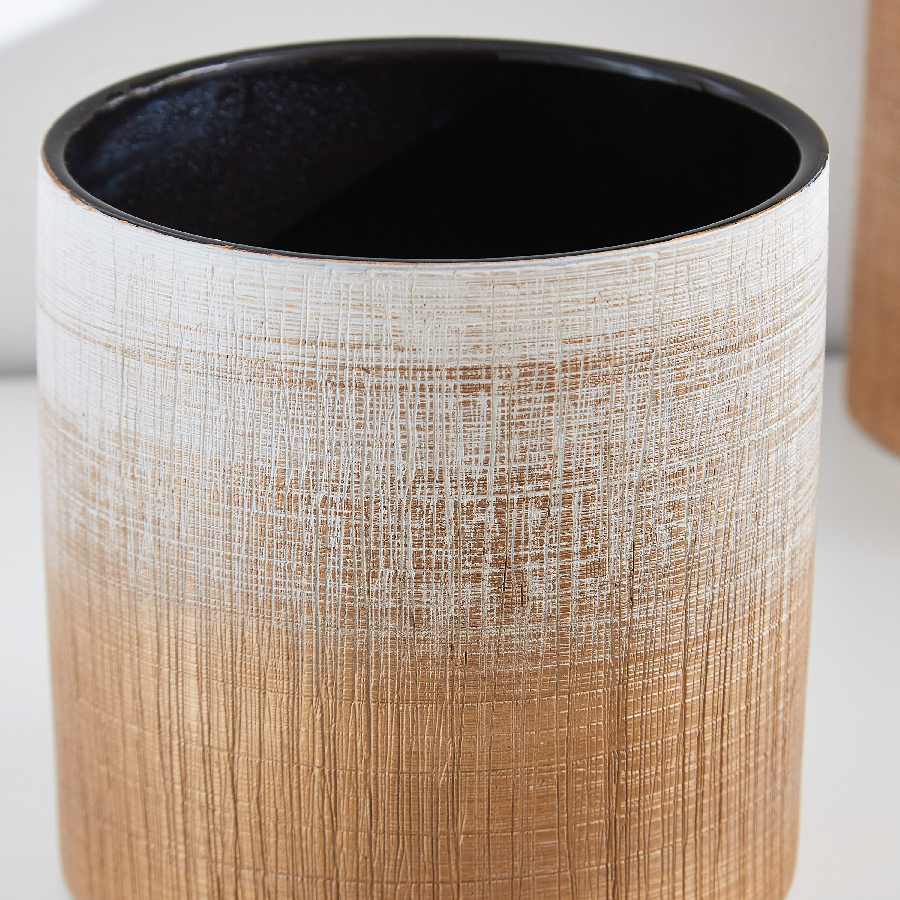 مزهرية خزف أسطوانيّة أومبري من سانسا-hbxbedroom-decorandaccessories-vases-image-2