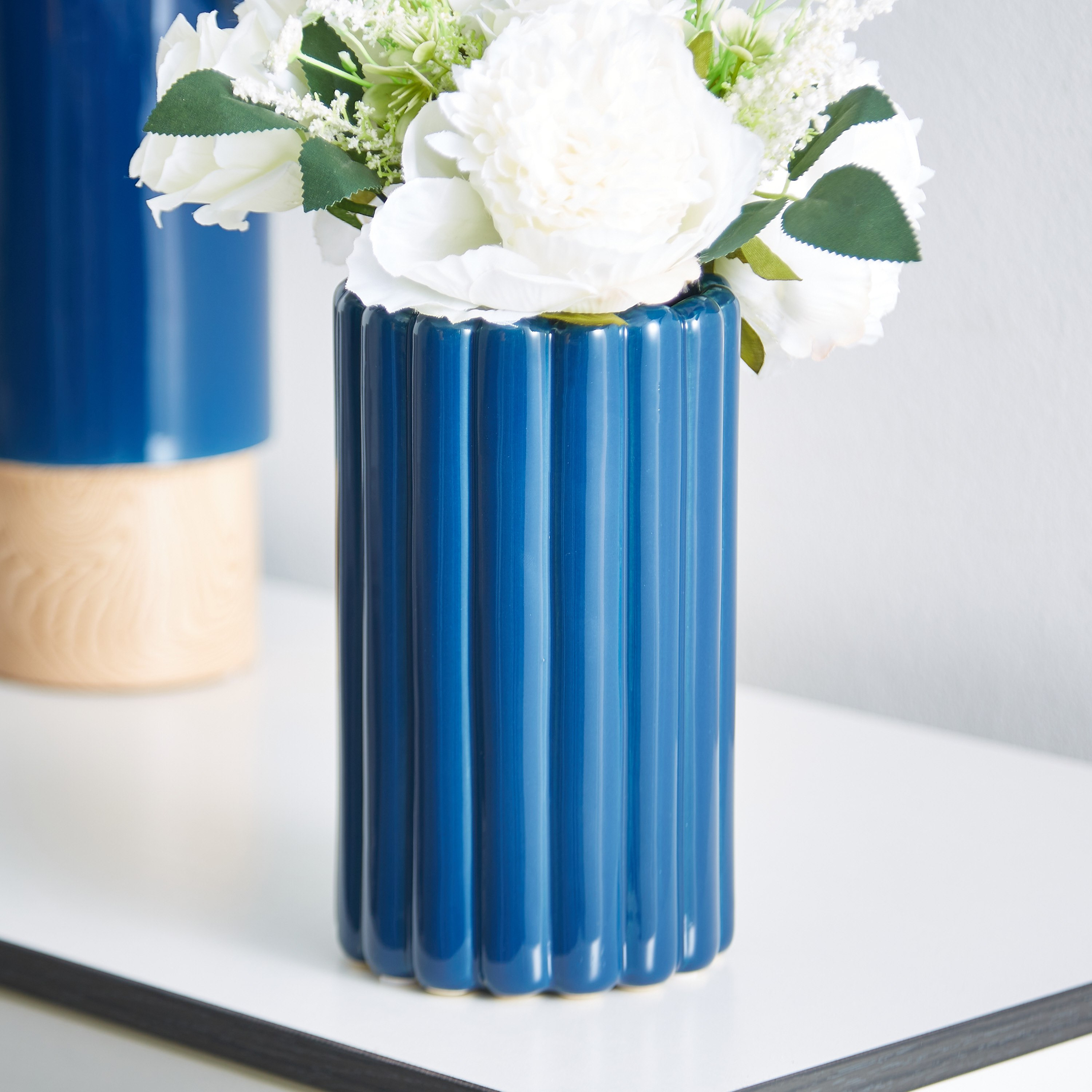 مزهرية أسطوانية مضلعة من الخزف الحجري من سانسا-hbxbedroom-decorandaccessories-vases-image-2