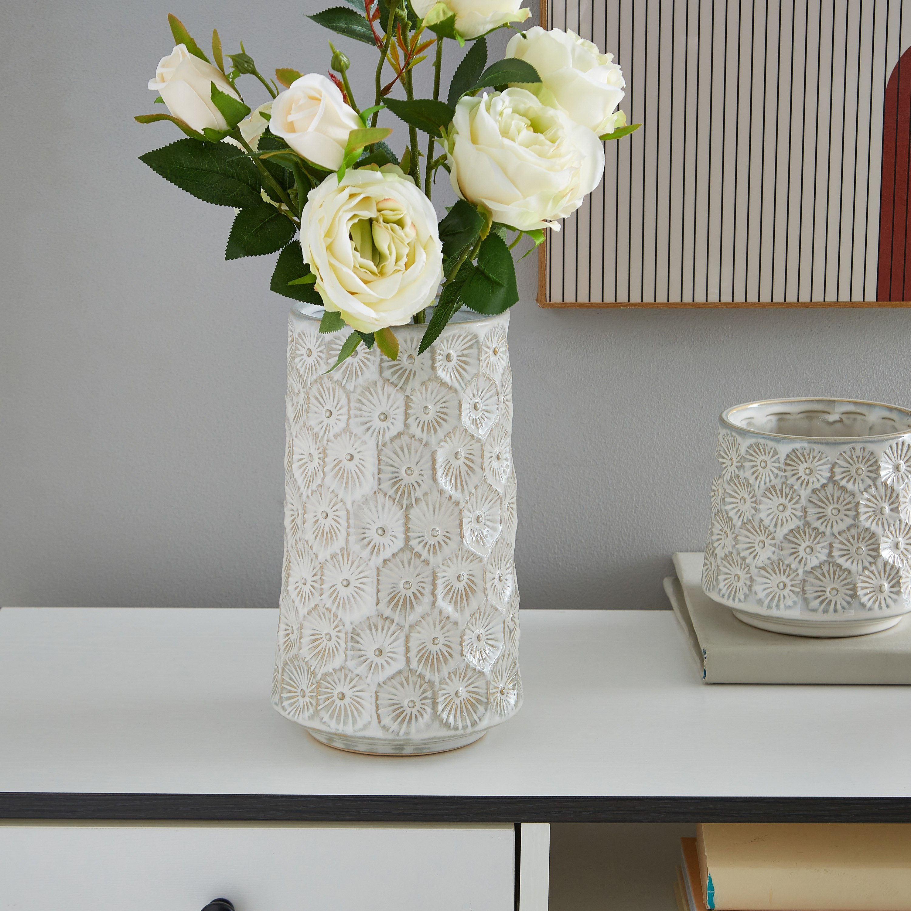 مزهرية بارزة الملمس من الخزف من سانسا-hbxbedroom-decorandaccessories-vases-image-1