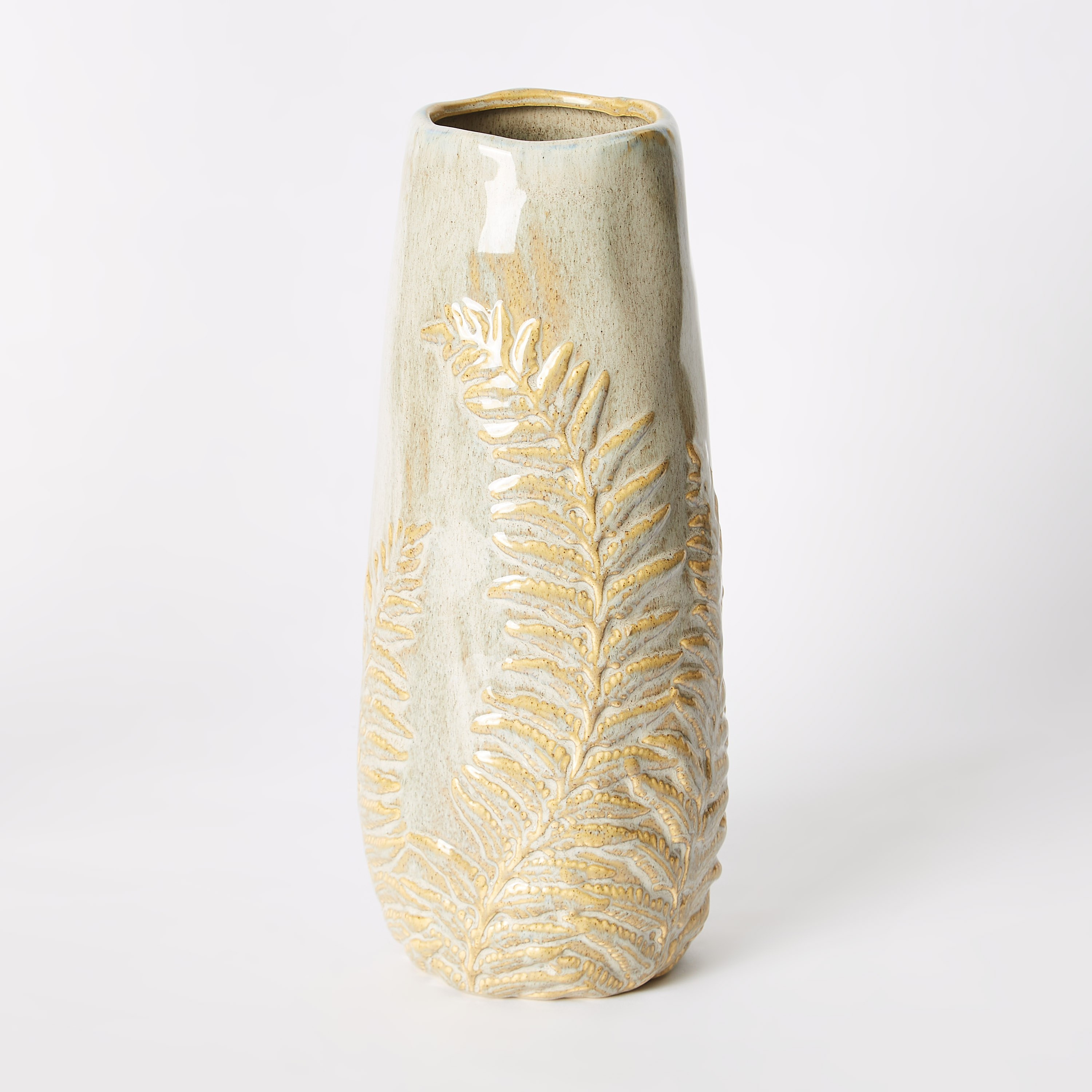مزهرية خزف طويلة بورق شجر بارز الملمس من سانسا-hbxbedroom-decorandaccessories-vases-image-4