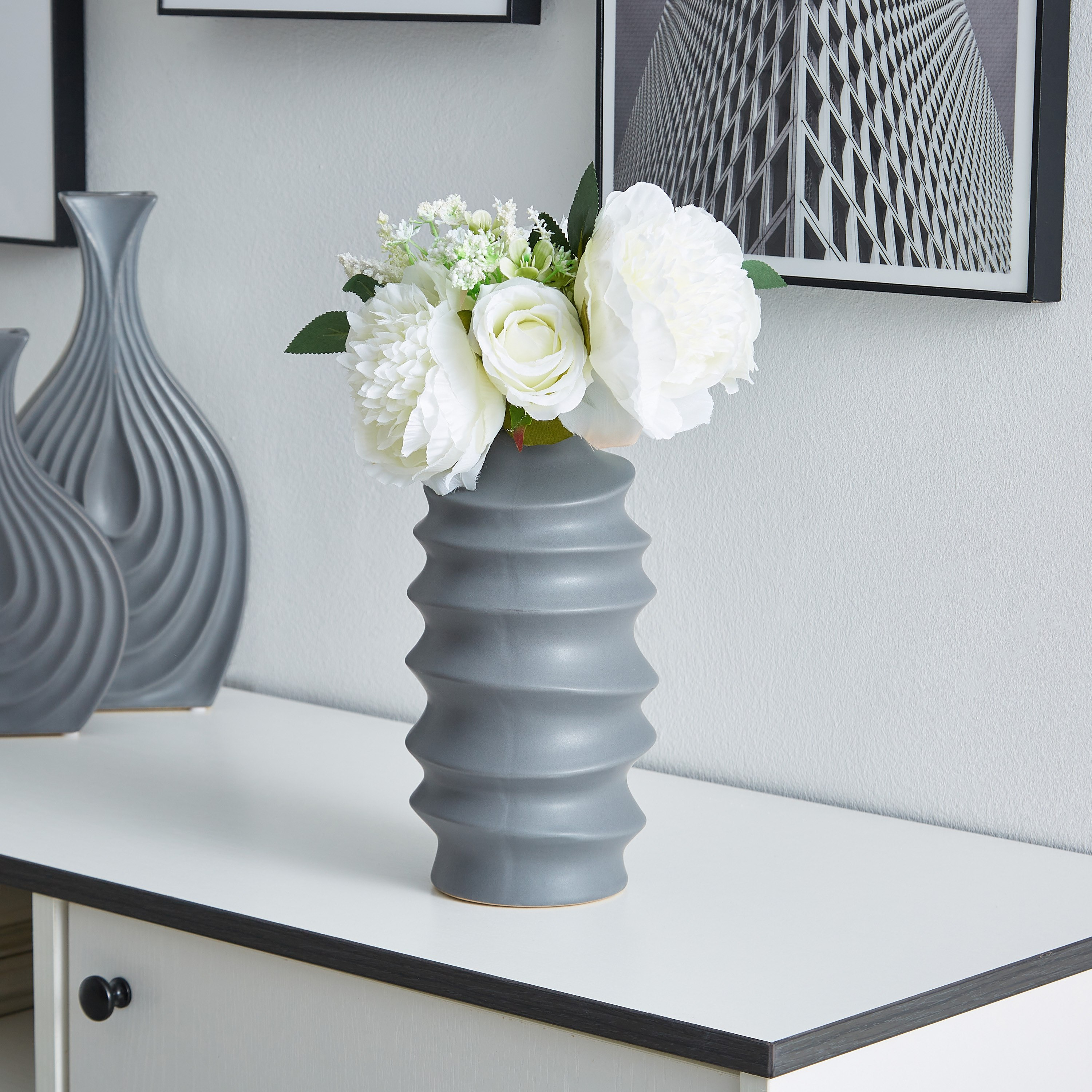 مزهرية مكدسة من الخزف من سانسا-hbxbedroom-decorandaccessories-vases-image-1