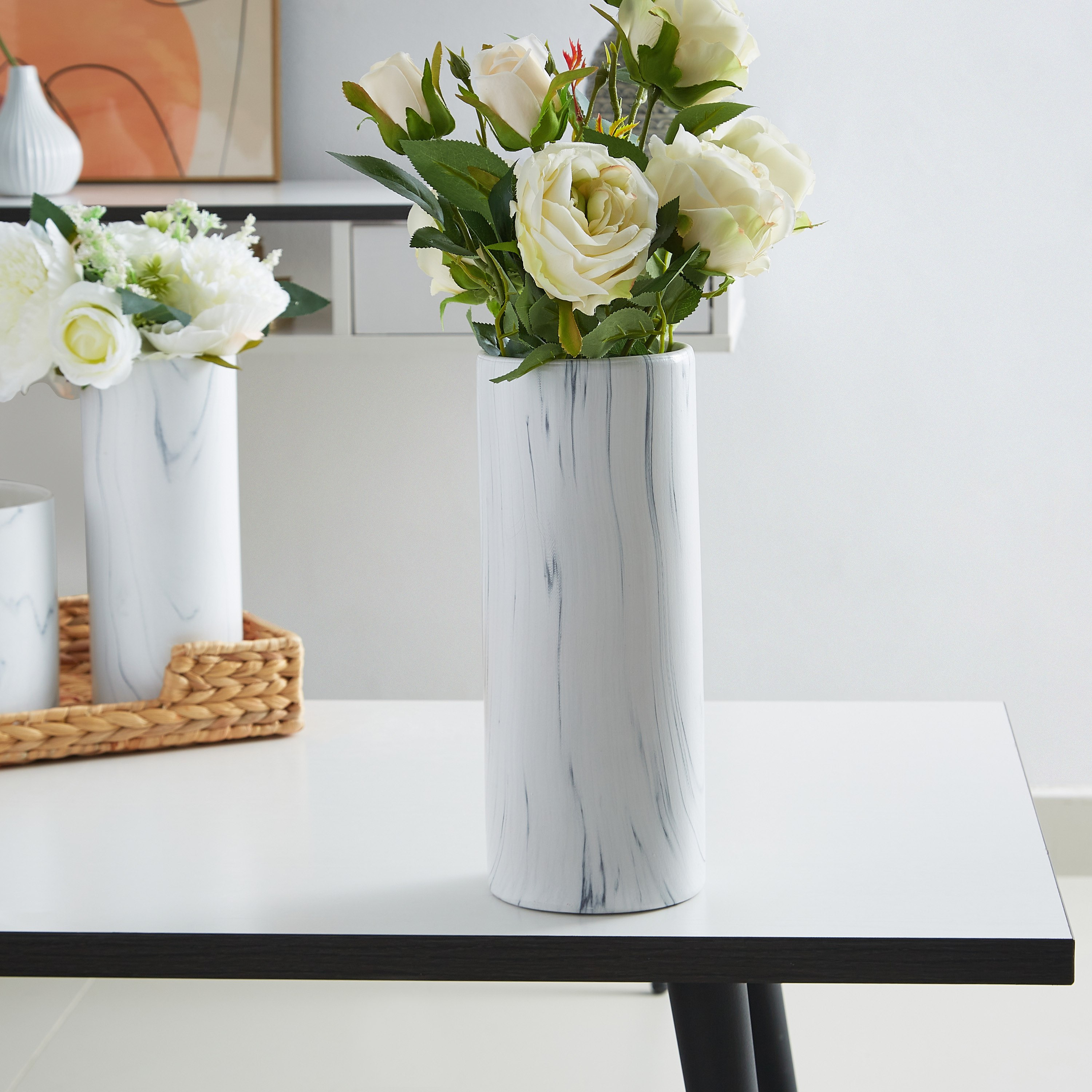 مزهرية رخامية أسطوانية من الخزف من سانسا-hbxbedroom-decorandaccessories-vases-image-1