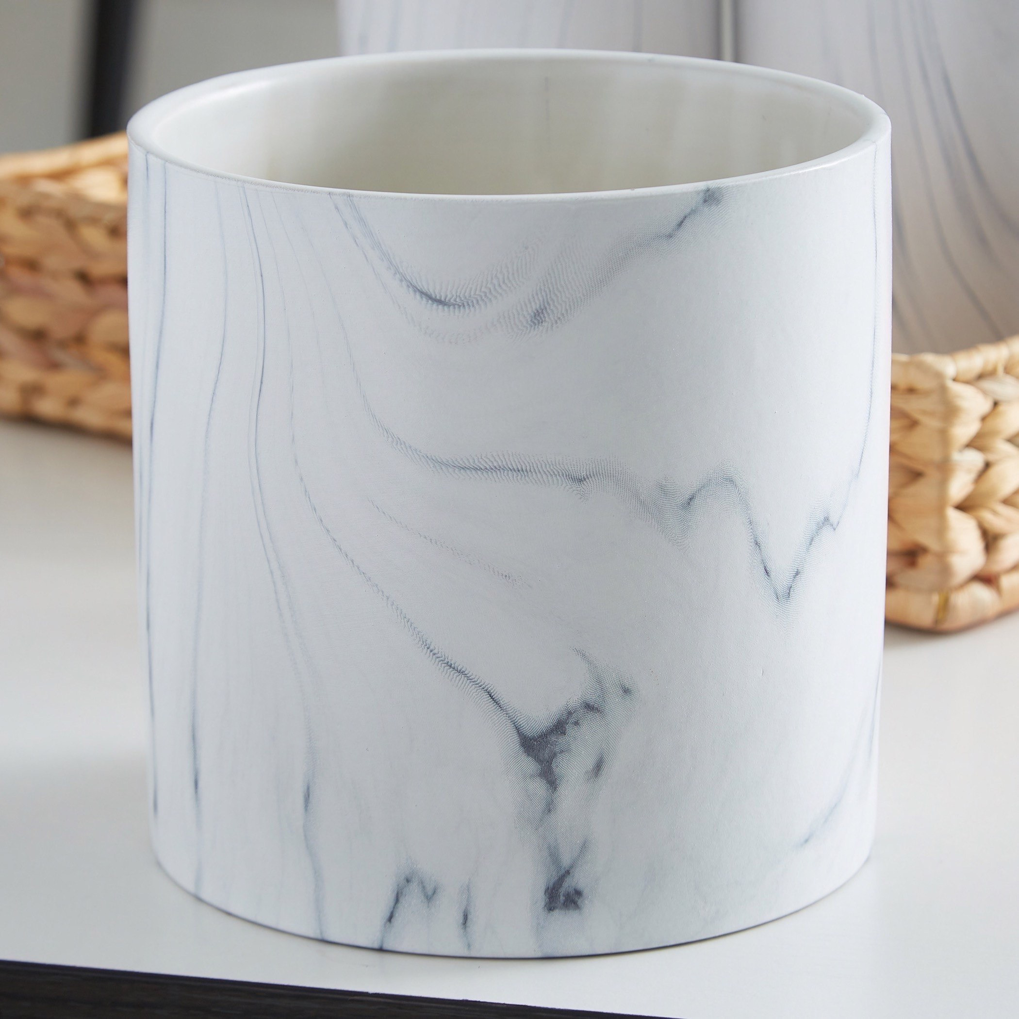 مزهرية رخامية أسطوانية من الخزف من سانسا-hbxbedroom-decorandaccessories-vases-image-2