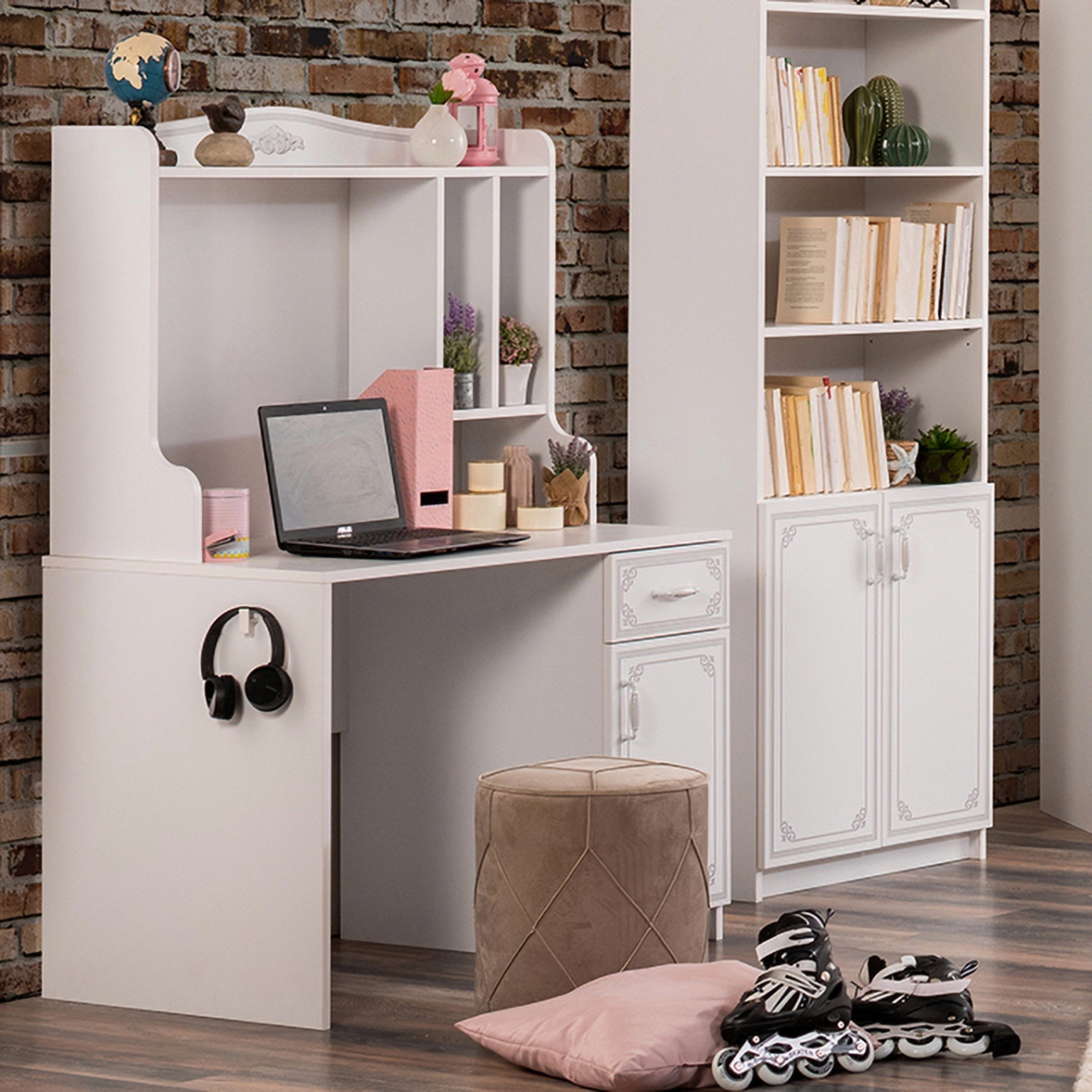 مكتب دراسة بمساحة تخزين - فلورا من موڤو -hbxfurniture-office-desks-image-1