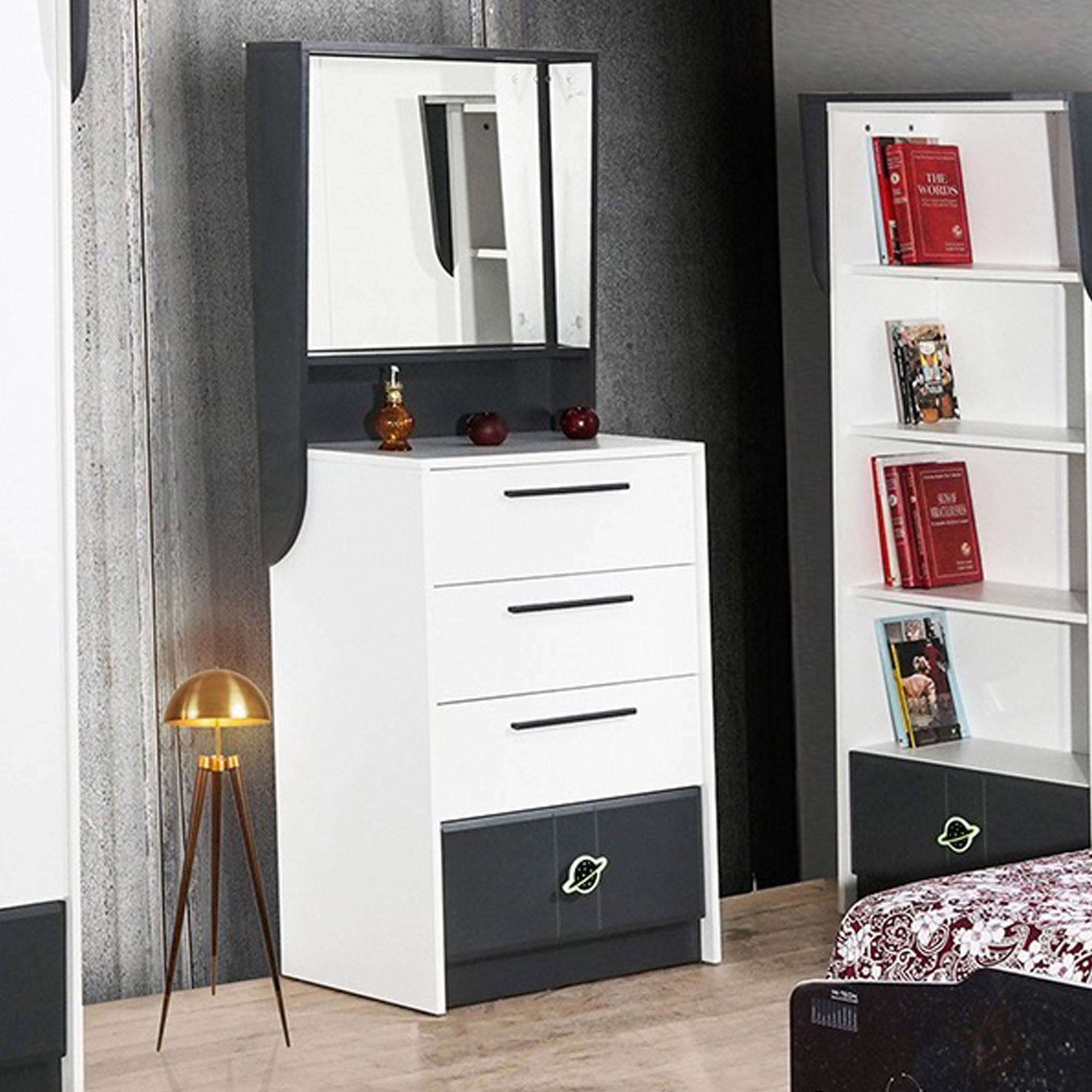 Movo Space 4-Drawer Dresser with Mirror