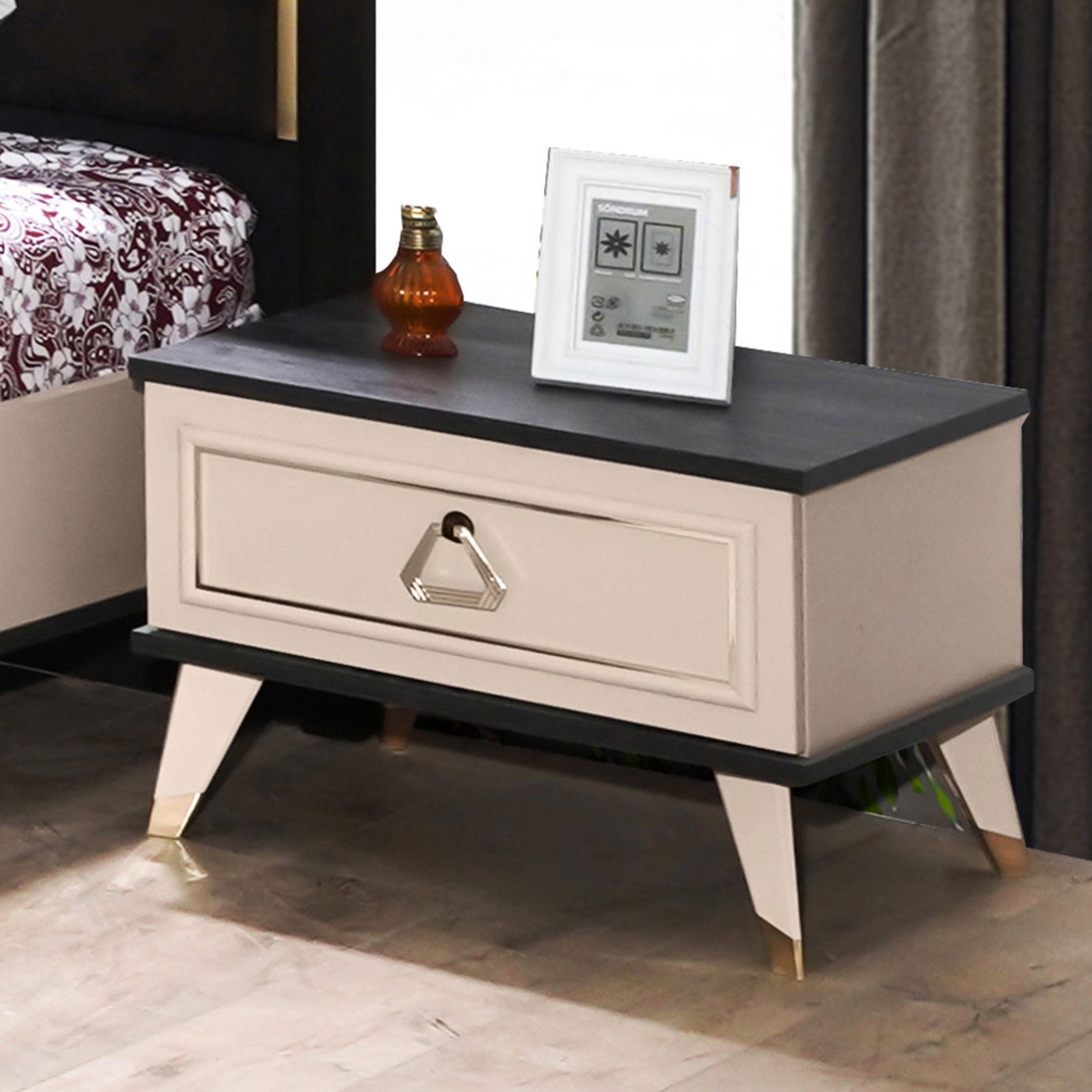 طاولة جانبية بدرج واحد من ميسينا-hbxkidsandyouth-nightstands-image-1
