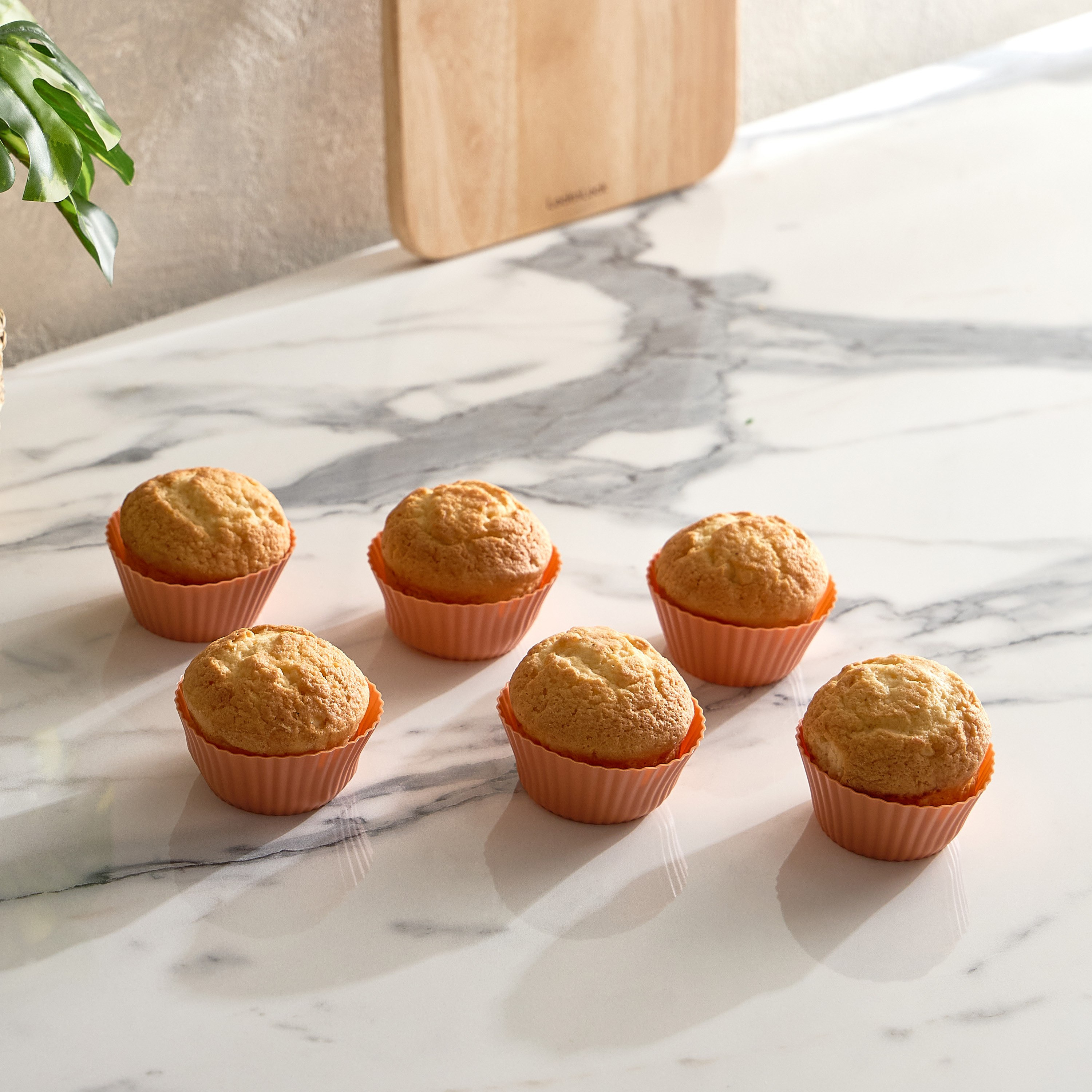 قالب مافن سيليكون قابل للطي من آفون- طقم من 6 قطع-hbxkitchen-bakeware-image-1
