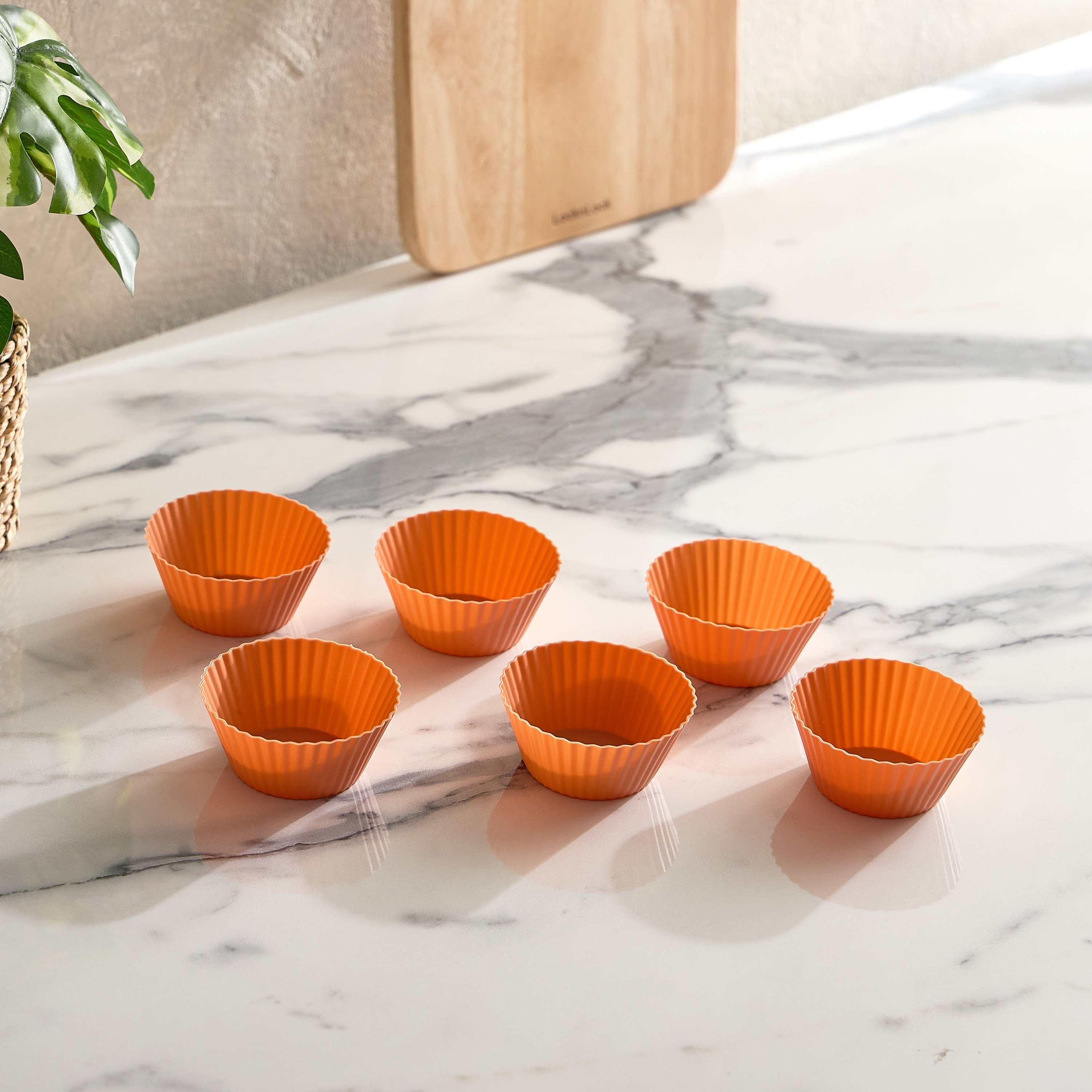 قالب مافن سيليكون قابل للطي من آفون- طقم من 6 قطع-hbxkitchen-bakeware-image-2