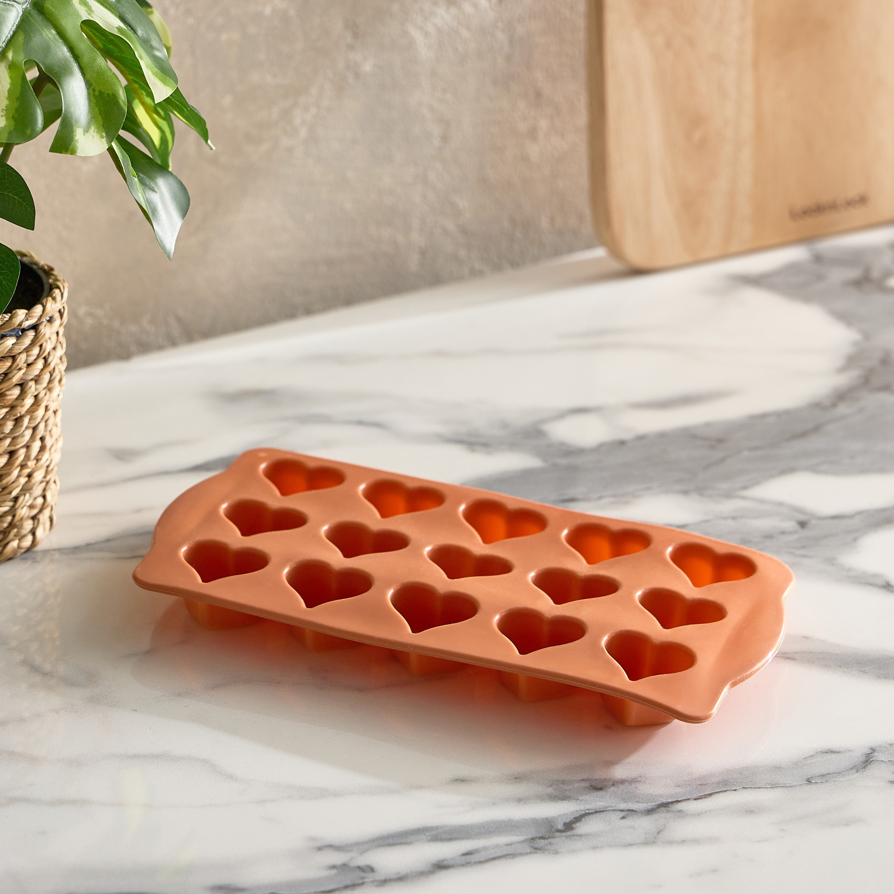 قالب سيليكون بتصميم قلب من آفون - 21x10x2 سم-hbxkitchen-bakeware-image-1