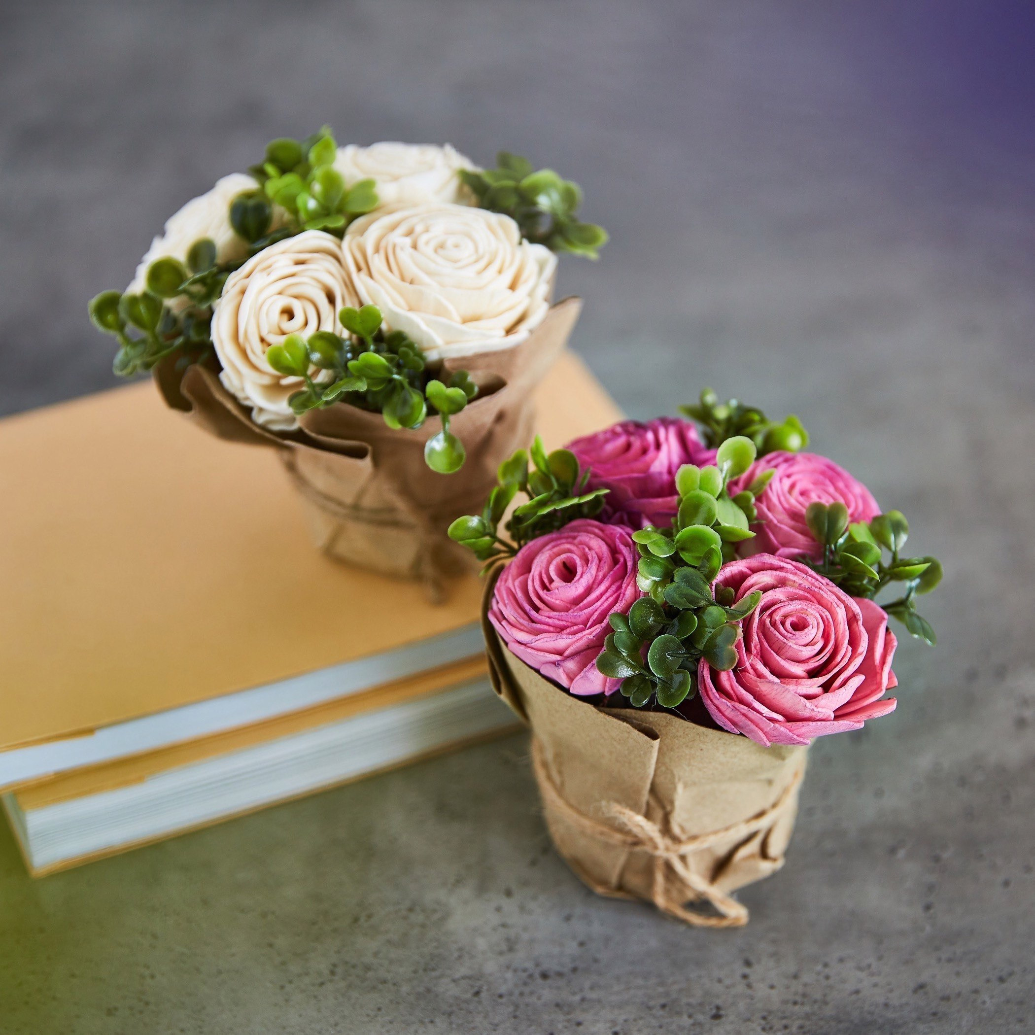 تشكيلة وردة ليفيا الورقية - مجموعة من قطعتين-hbxdecorandfurnishings-homeaccessories-artificialflowersandplants-image-2