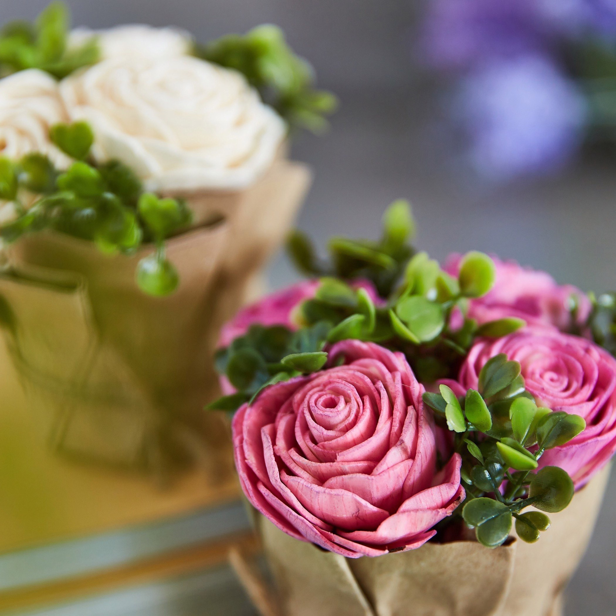 تشكيلة وردة ليفيا الورقية - مجموعة من قطعتين-hbxdecorandfurnishings-homeaccessories-artificialflowersandplants-image-3