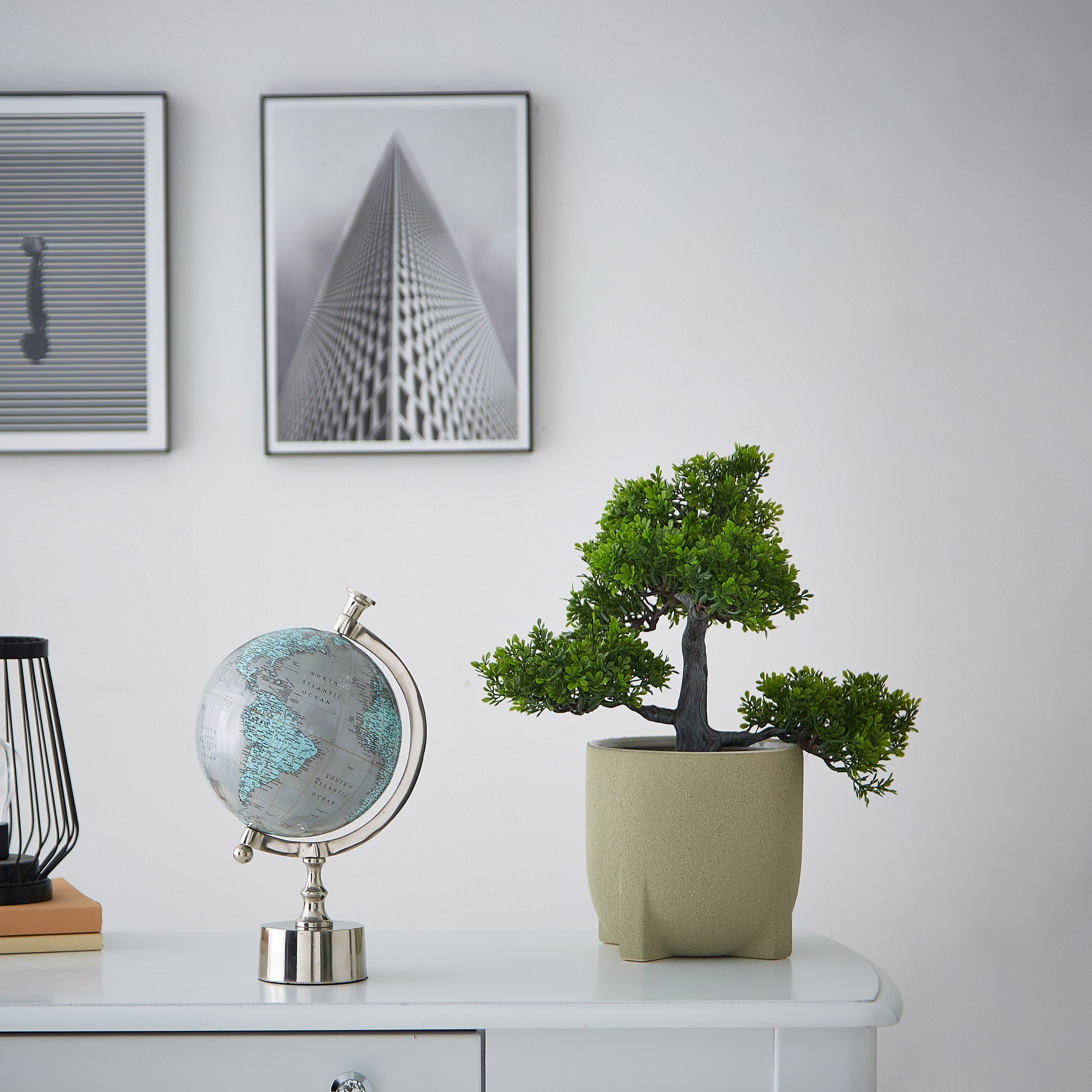 إصيص بنبات بونساي من ليفيا - 42 سم-hbxdecorandfurnishings-homeaccessories-artificialflowersandplants-image-4