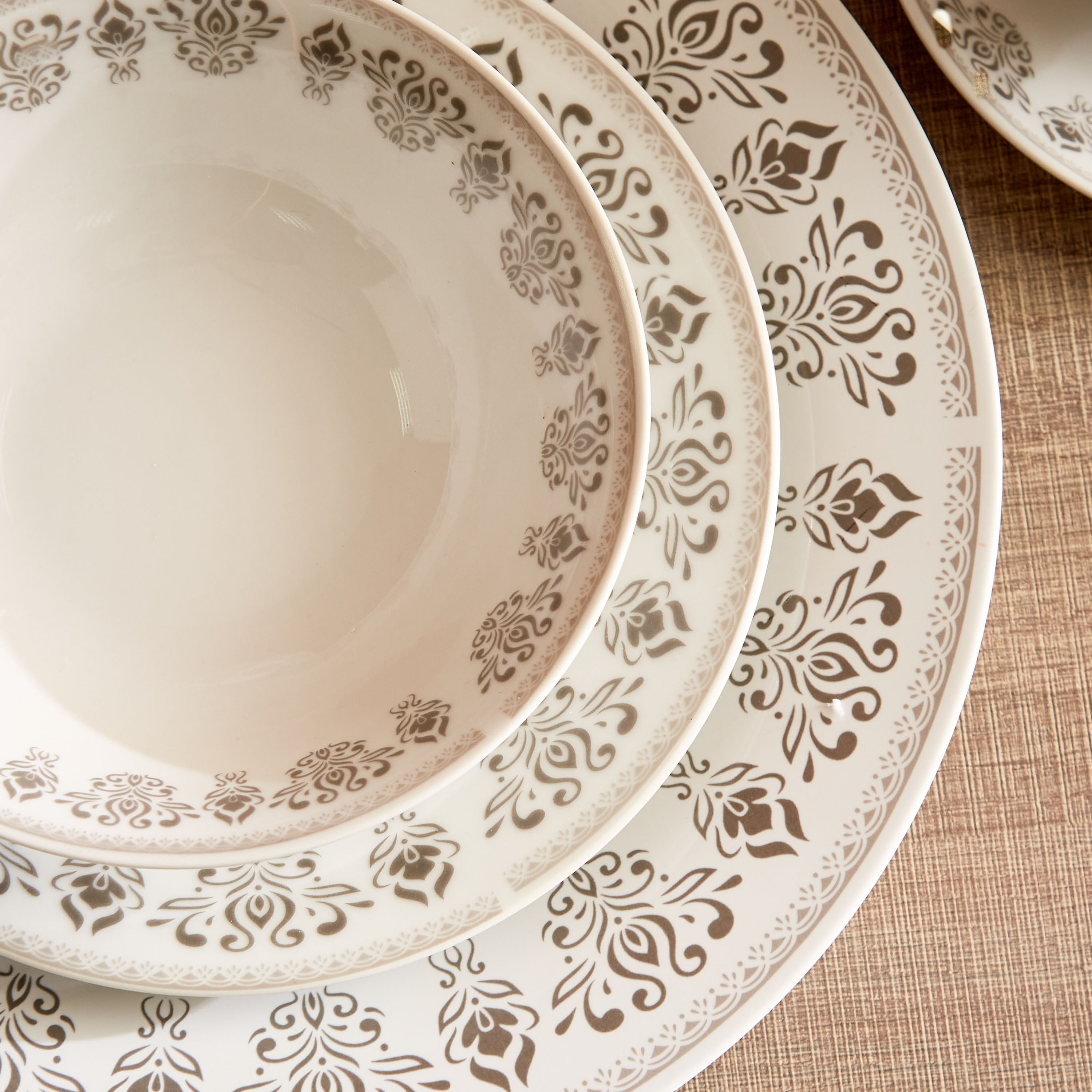 طقم عشاء بورسلان من كريستو - 64 قطعة-hbxhomeware-hbxkitchen-image-2