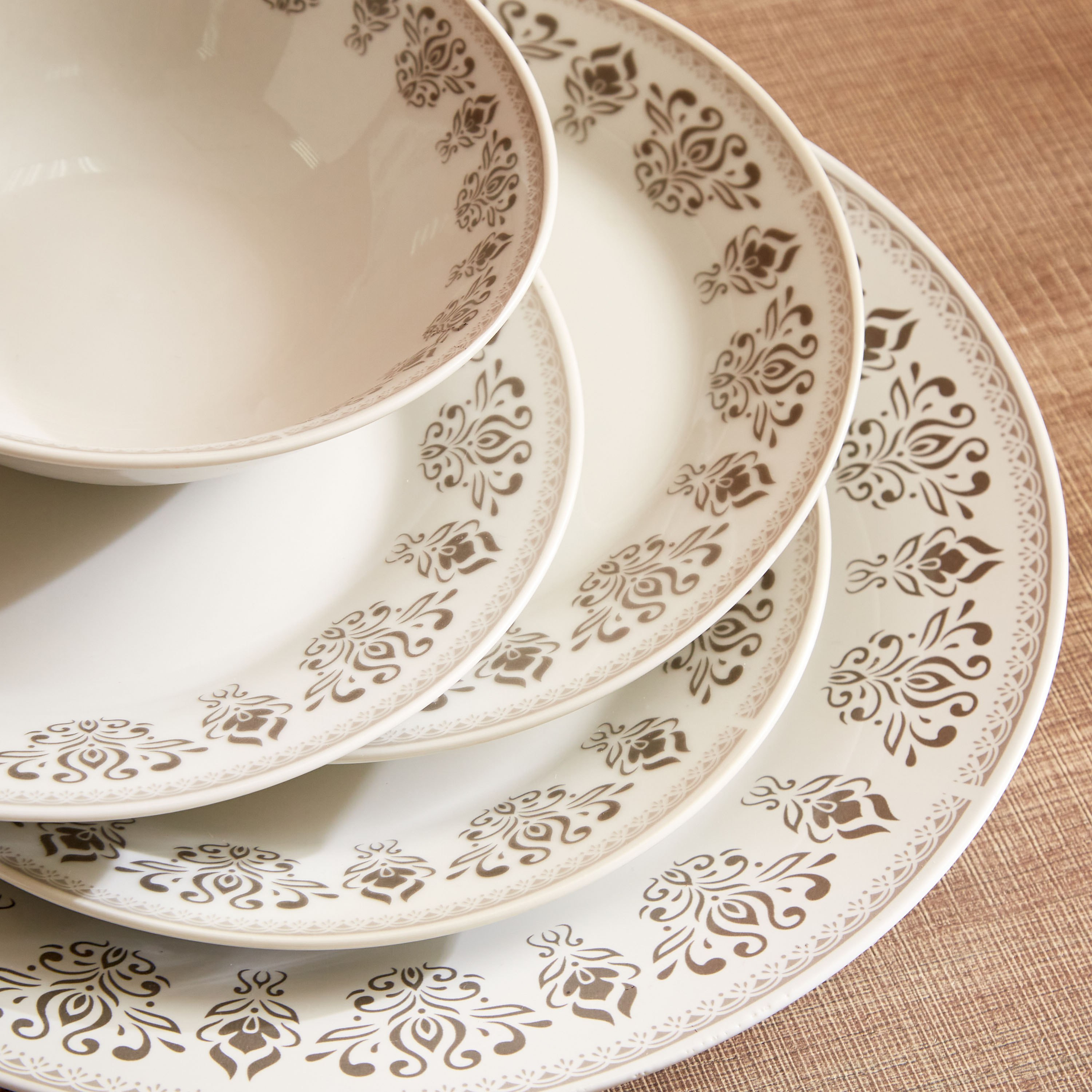 طقم عشاء بورسلان من كريستو - 64 قطعة-hbxhomeware-hbxkitchen-image-3