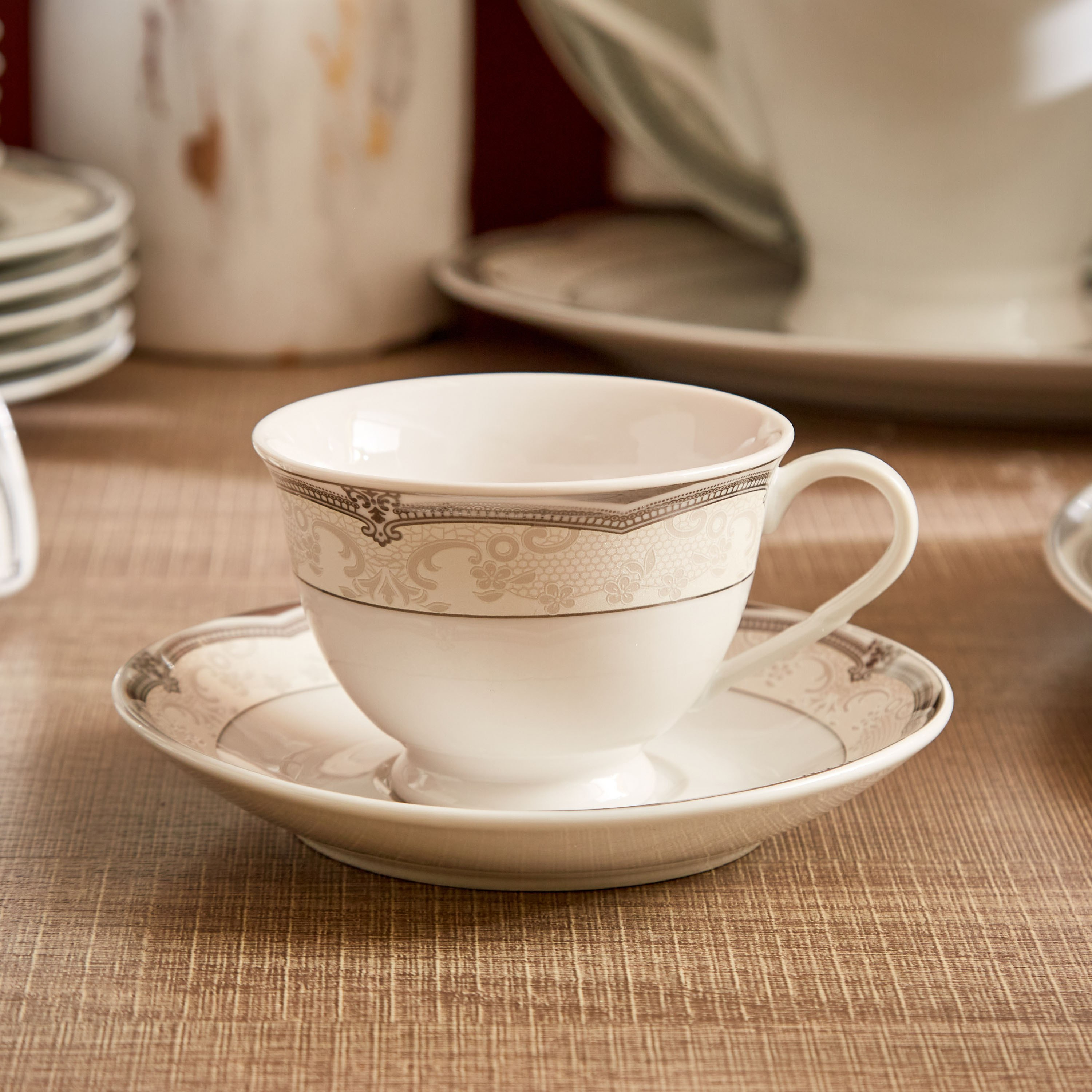 طقم عشاء 65 قطعة من فيستيف بلاتينا-hbxhomeware-hbxkitchen-image-3