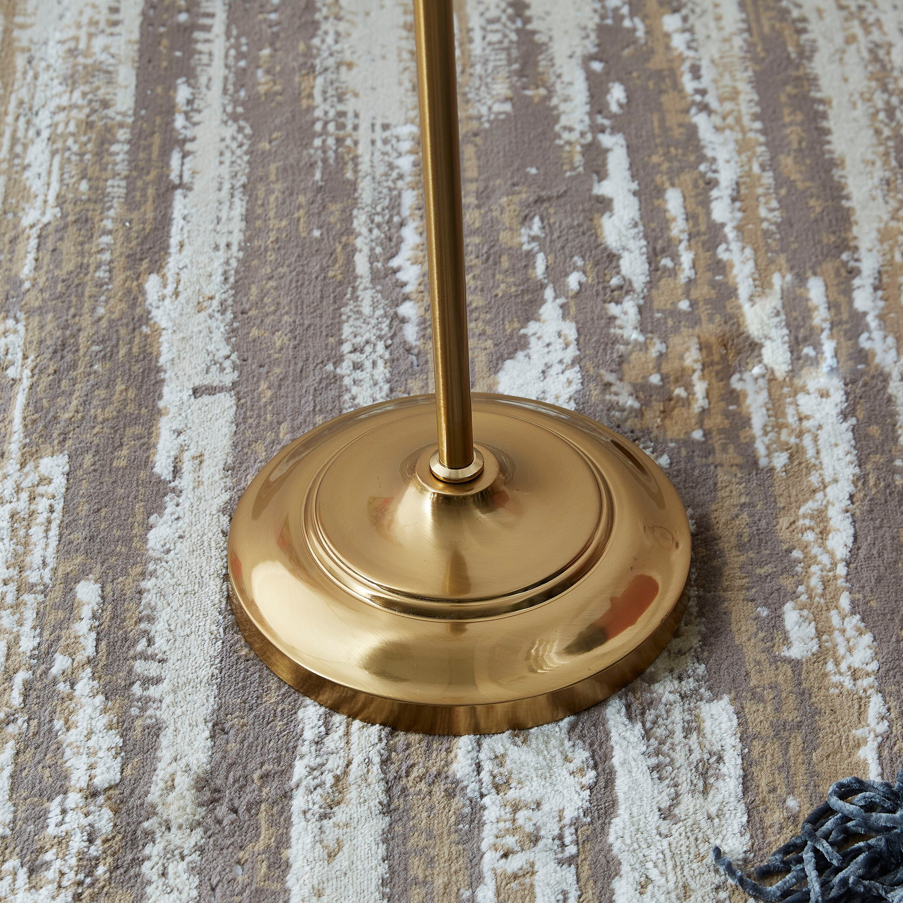 مصباح أرضية معدني من ليو - 164 سم-hbxhomeware-hbxdecorandfurnishings-image-4