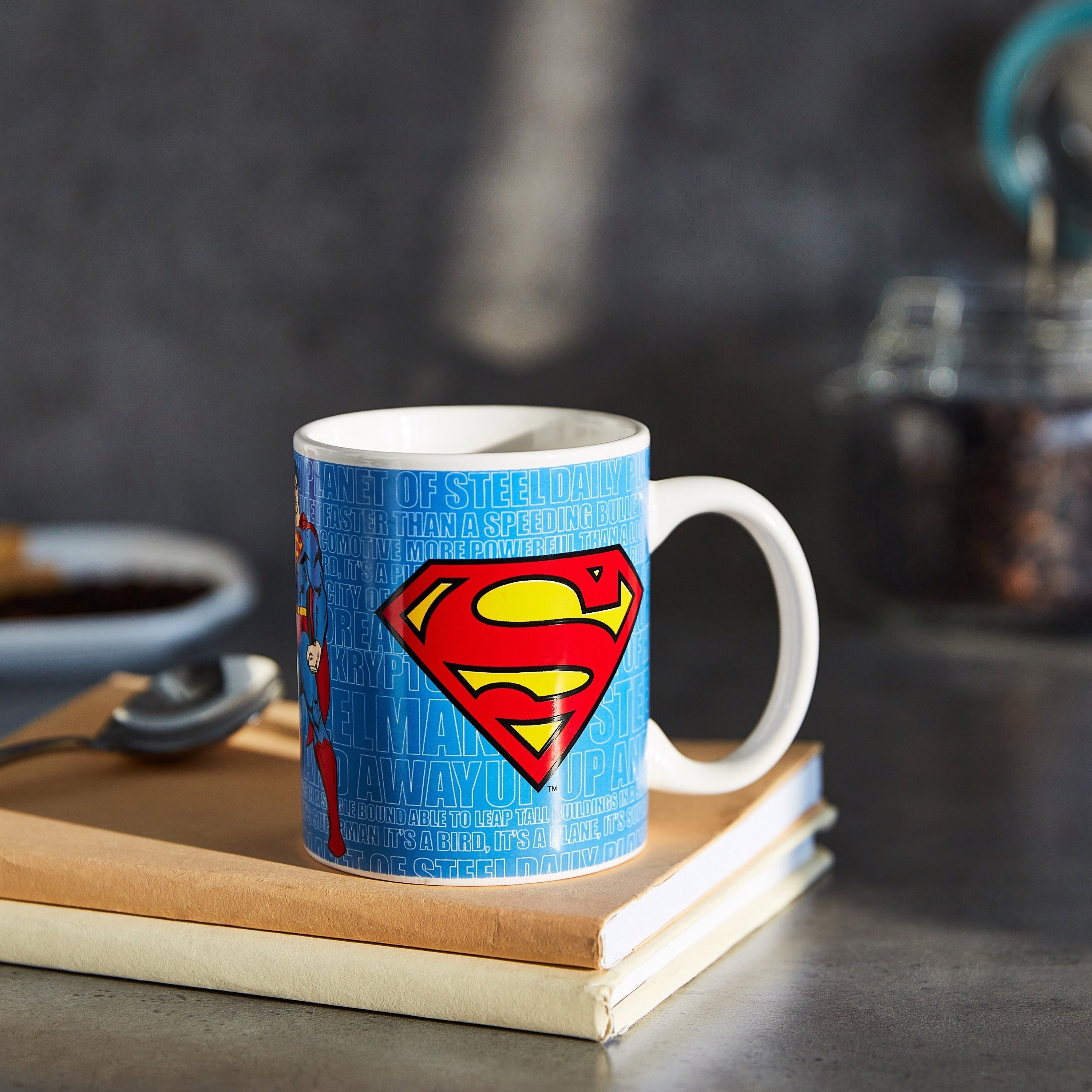 مج على شكل صفيحة سوبرمان من جاستيس ليج-hbxhomeware-hbxkidsandyouth-image-1