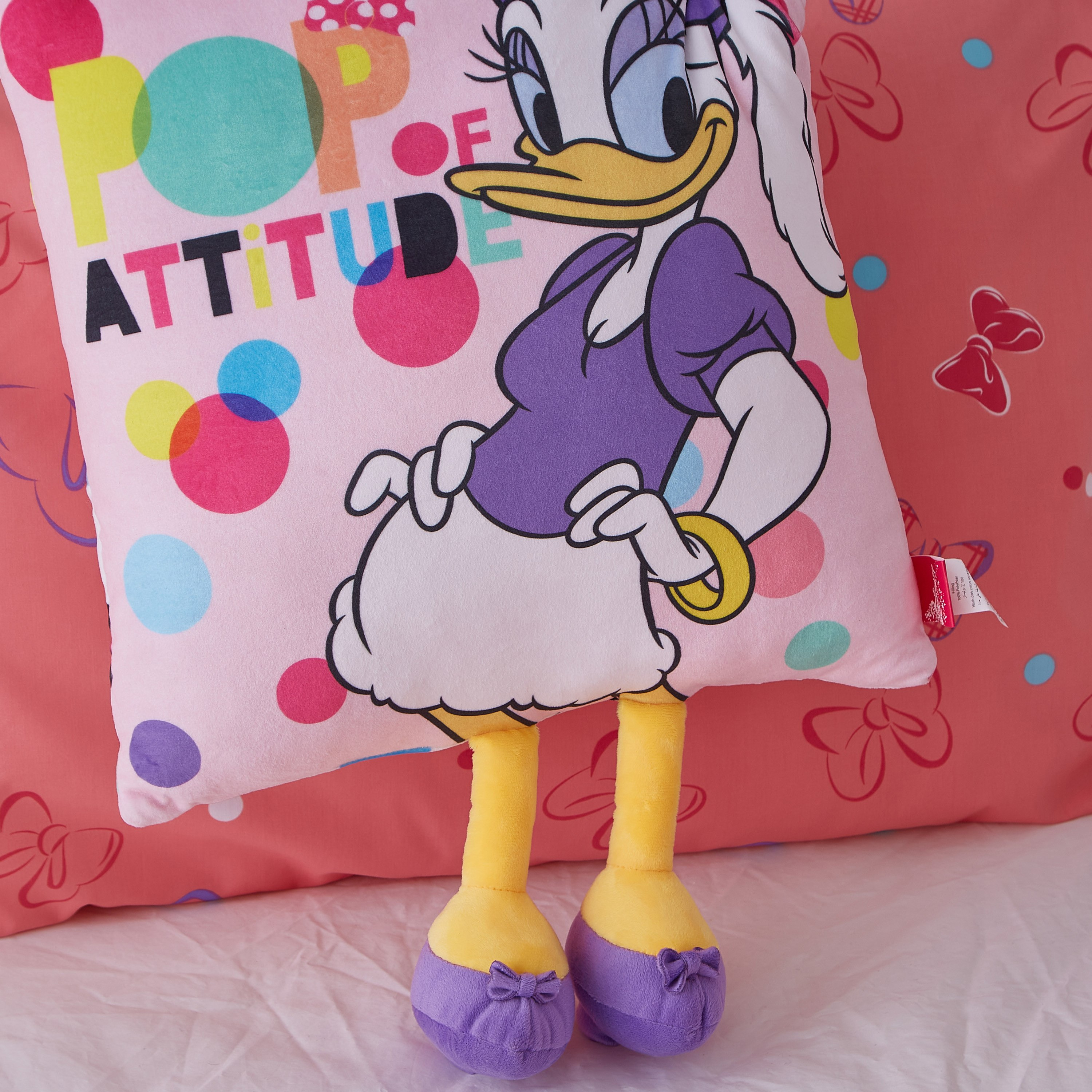 وسادة ميني بقدم ثلاثي الأبعاد - 40x40 سم-hbxhomeware-hbxkidsandyouth-image-3