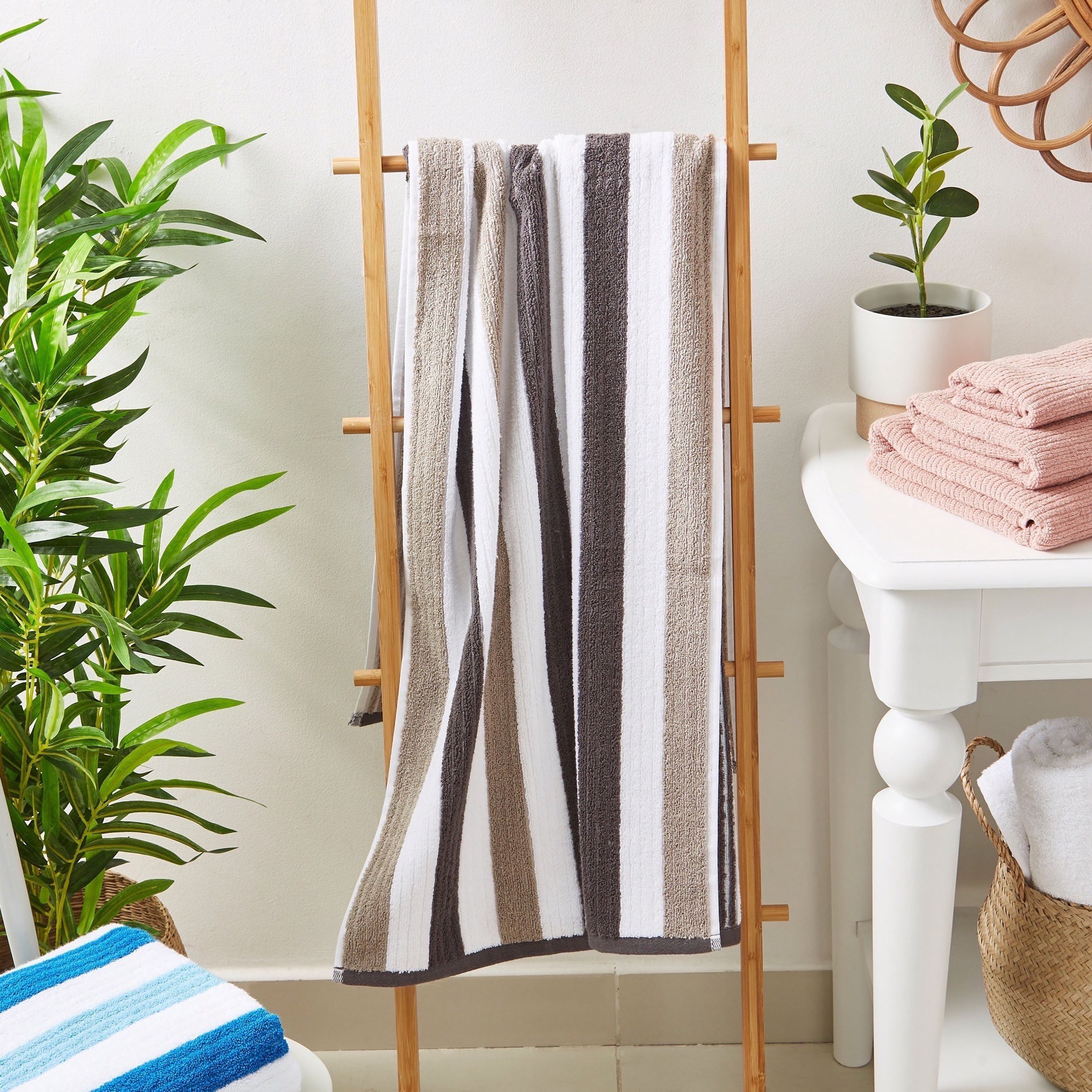 Marlo Ribbed Stripe Cotton Bath Towel - 70x140 cm-hbxbathroom-bathroomtextiles-image-2