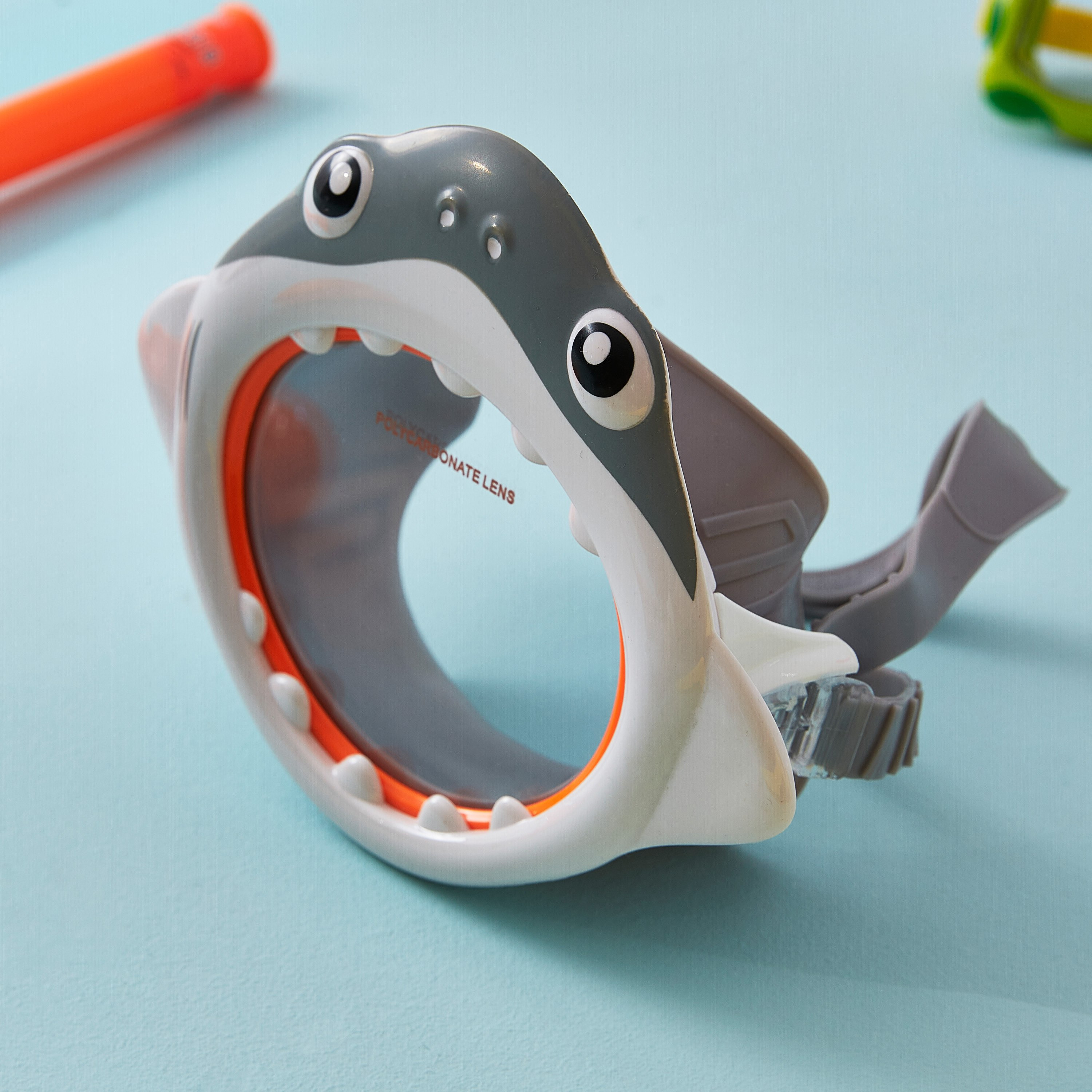 قناع سباحة بتصميم قرش من فان-hbxhomeware-hbxkidsandyouth-image-2