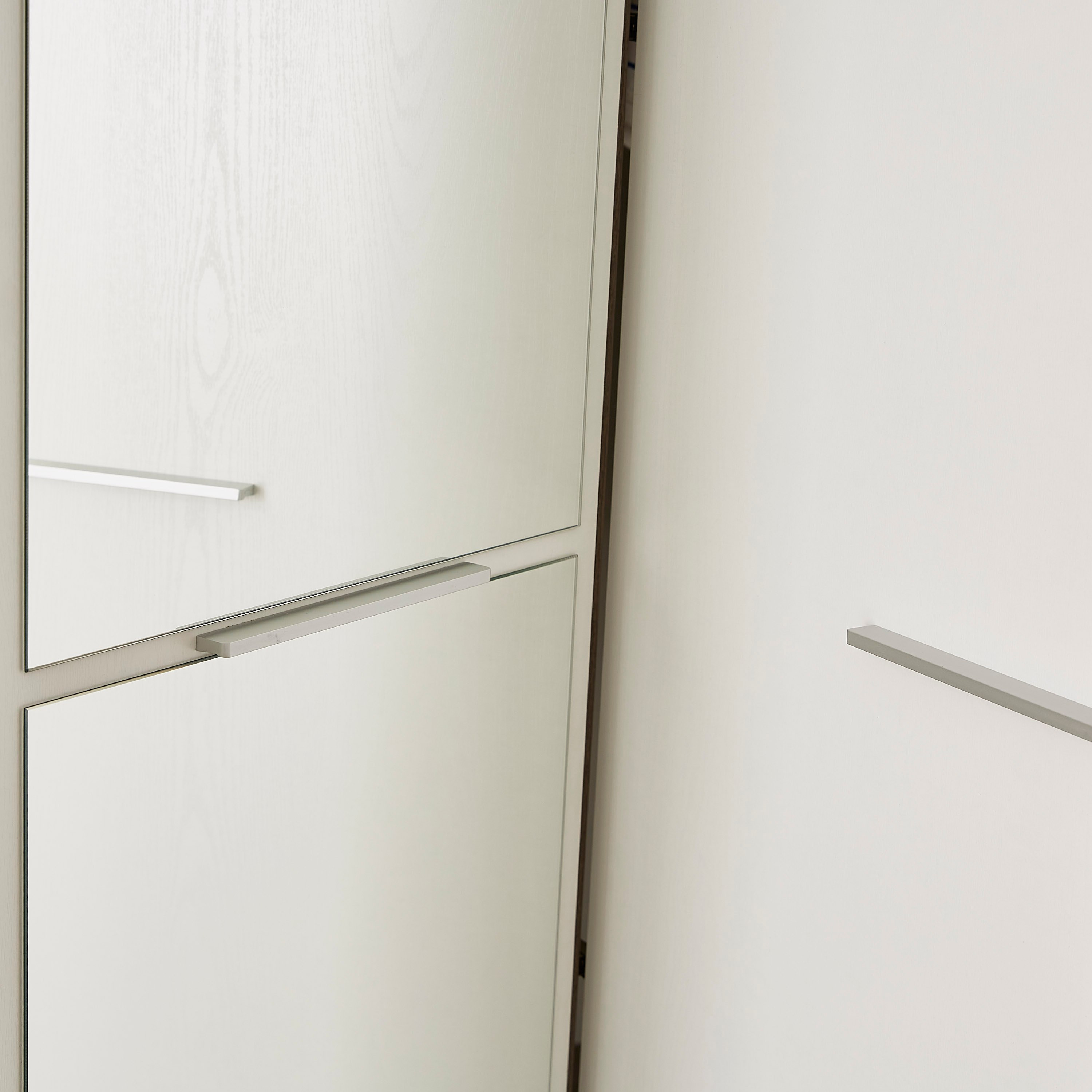 خزانة ملابس 5 أبواب من أيرلندا -hbxfurniture-wardrobes-image-4