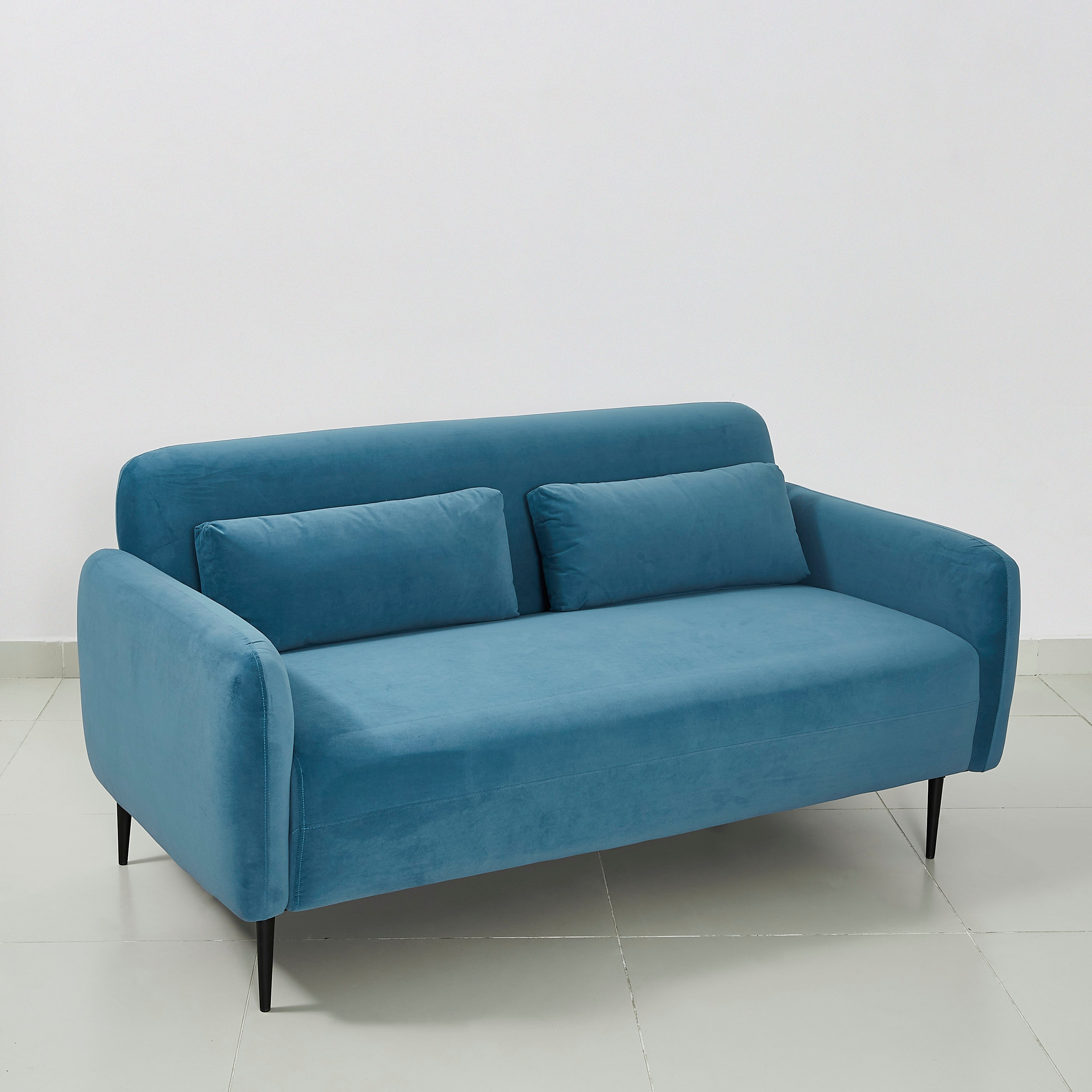 كنبة مخمليّة مقعدين مع وسادتين من إلفا-hbxlivingroom-sofasandarmchairs-sofas-image-7