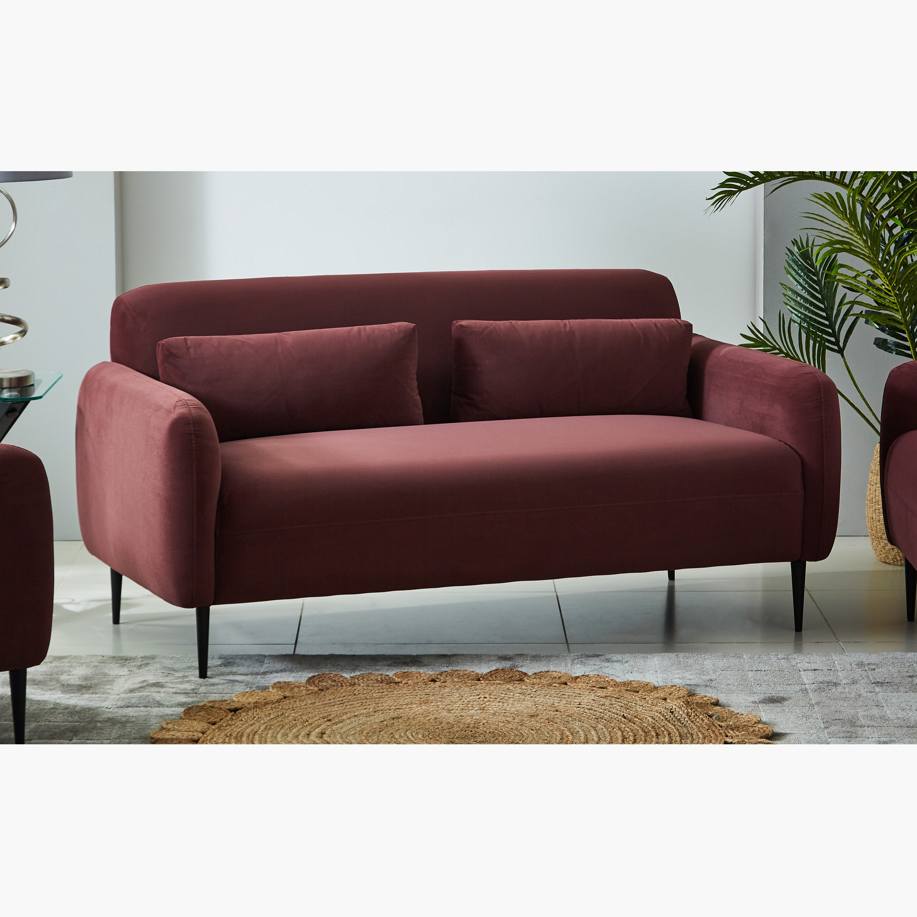 كنبة مخمليّة مقعدين مع وسادتين من إلفا-hbxlivingroom-sofasandarmchairs-sofas-image-1