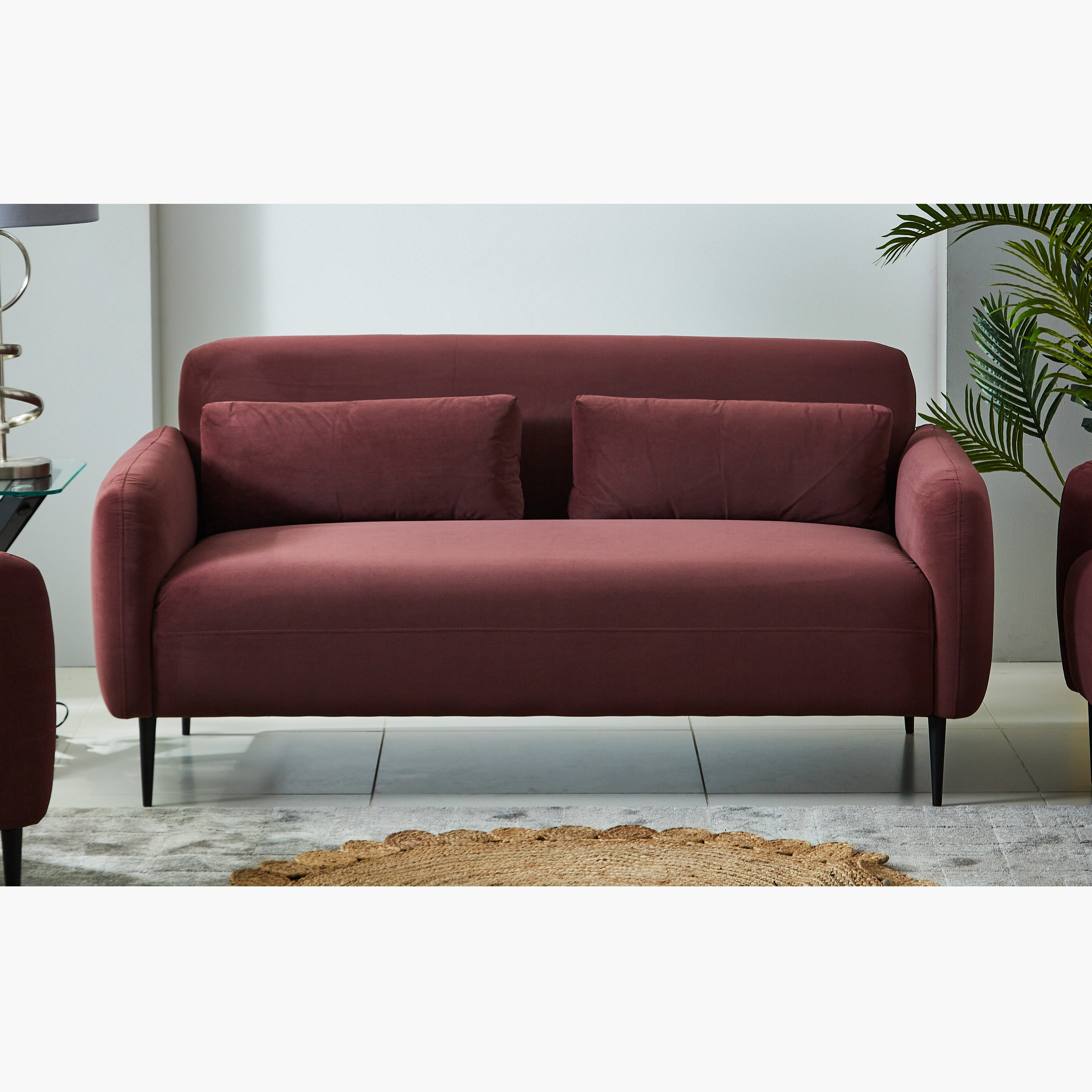 كنبة مخمليّة مقعدين مع وسادتين من إلفا-hbxlivingroom-sofasandarmchairs-sofas-image-2