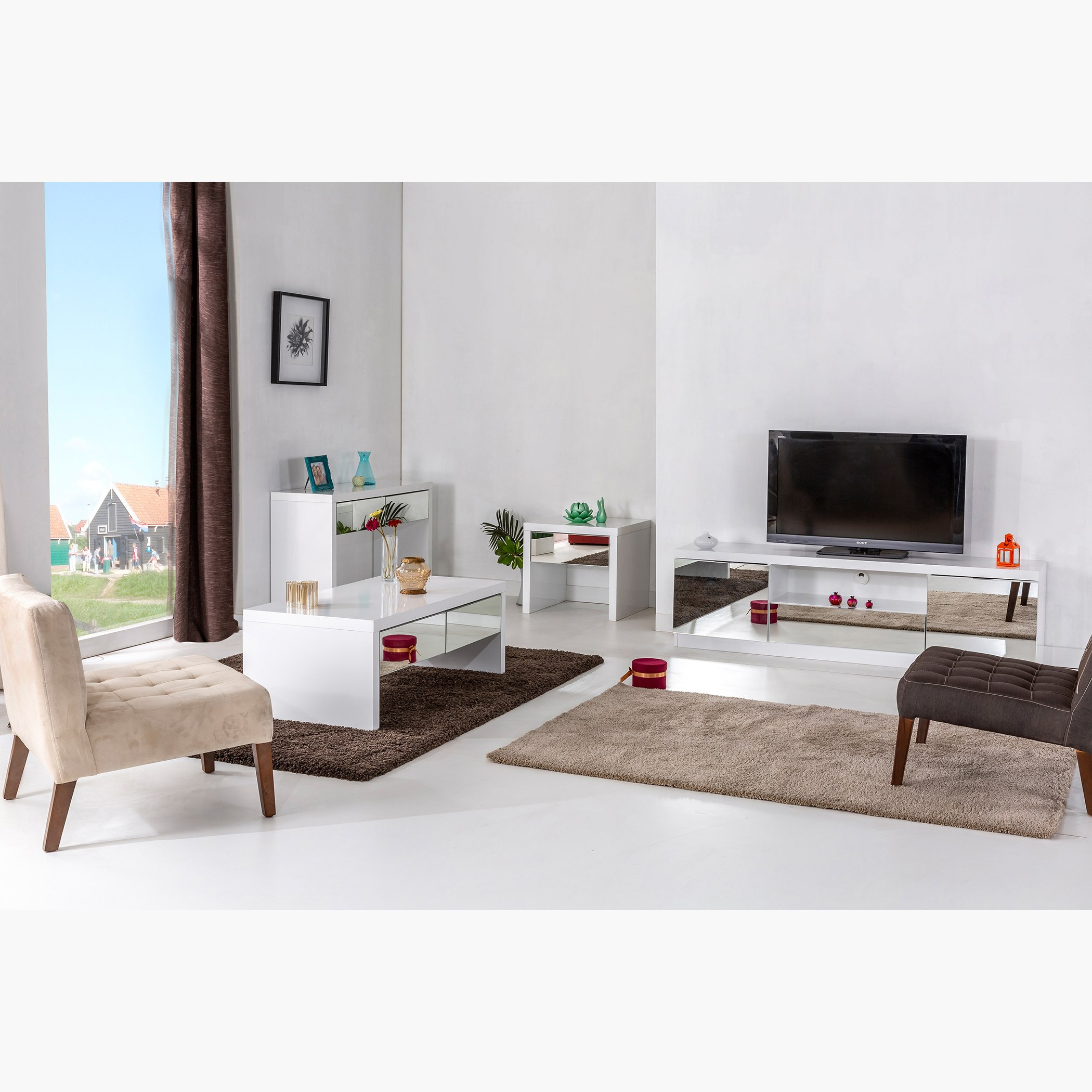 وحدة تلفاز منخفضة عالية اللمعان بمرآة  للتلفزيونات حتى 70 بوصة-hbxlivingroom-mediaunitsandstorage-tvunits-image-5