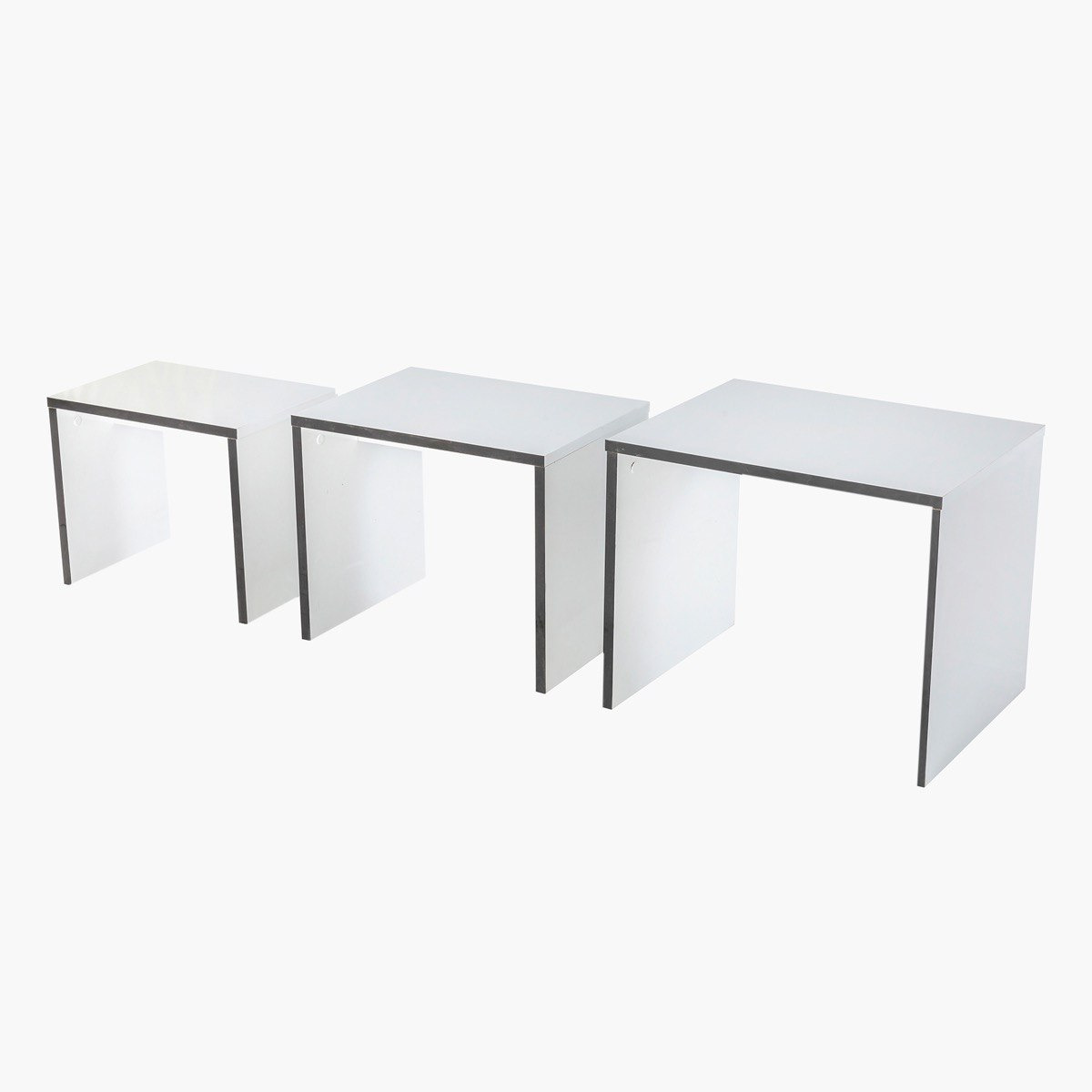 طقم طاولات متداخلة 3 قطع من فنلندا -hbxfurniture-livingroom-nestingtables-image-3
