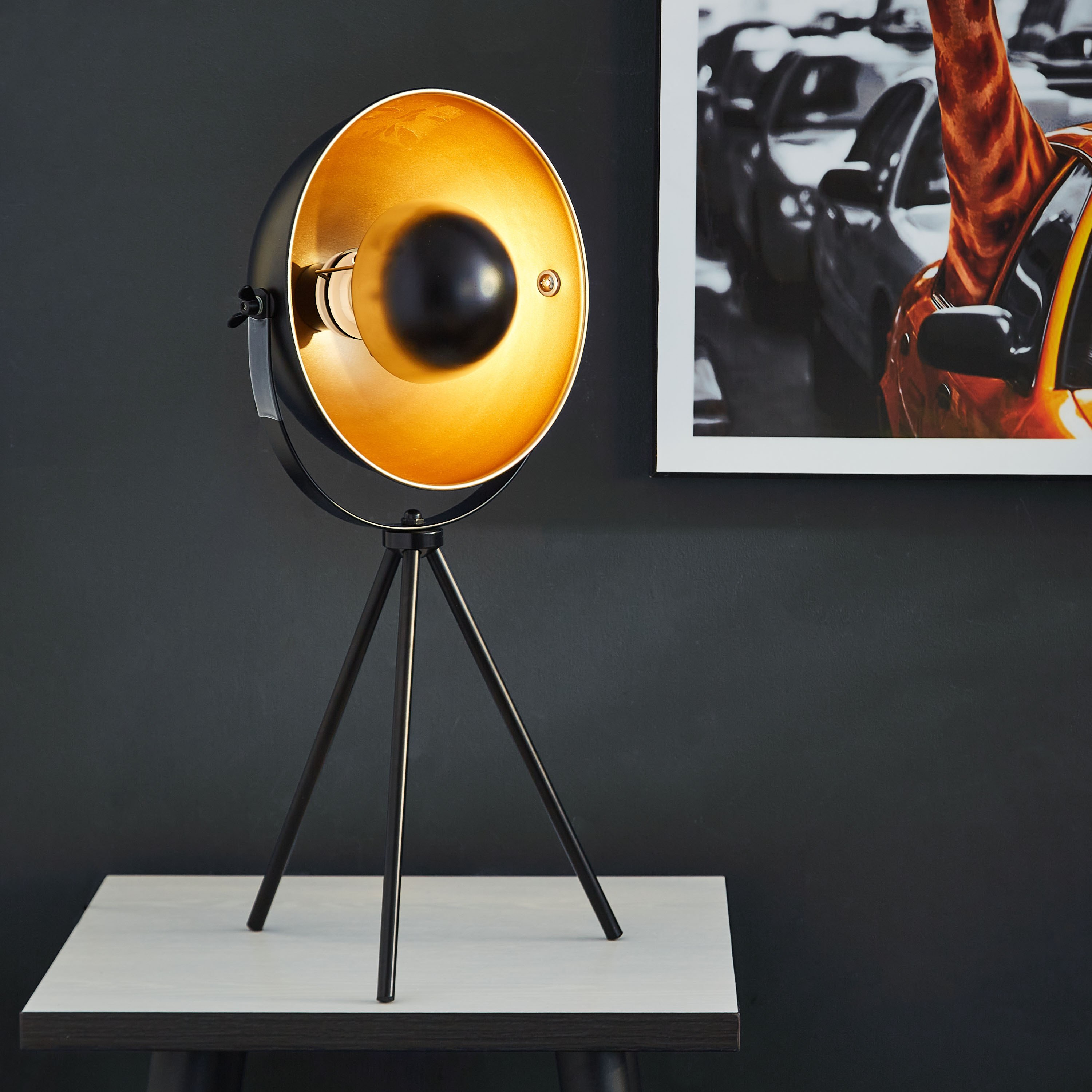 مصباح ثلاثي القوائم معدني من بلاز - 56 سم-hbxlivingroom-lighting-tablelamps-image-2