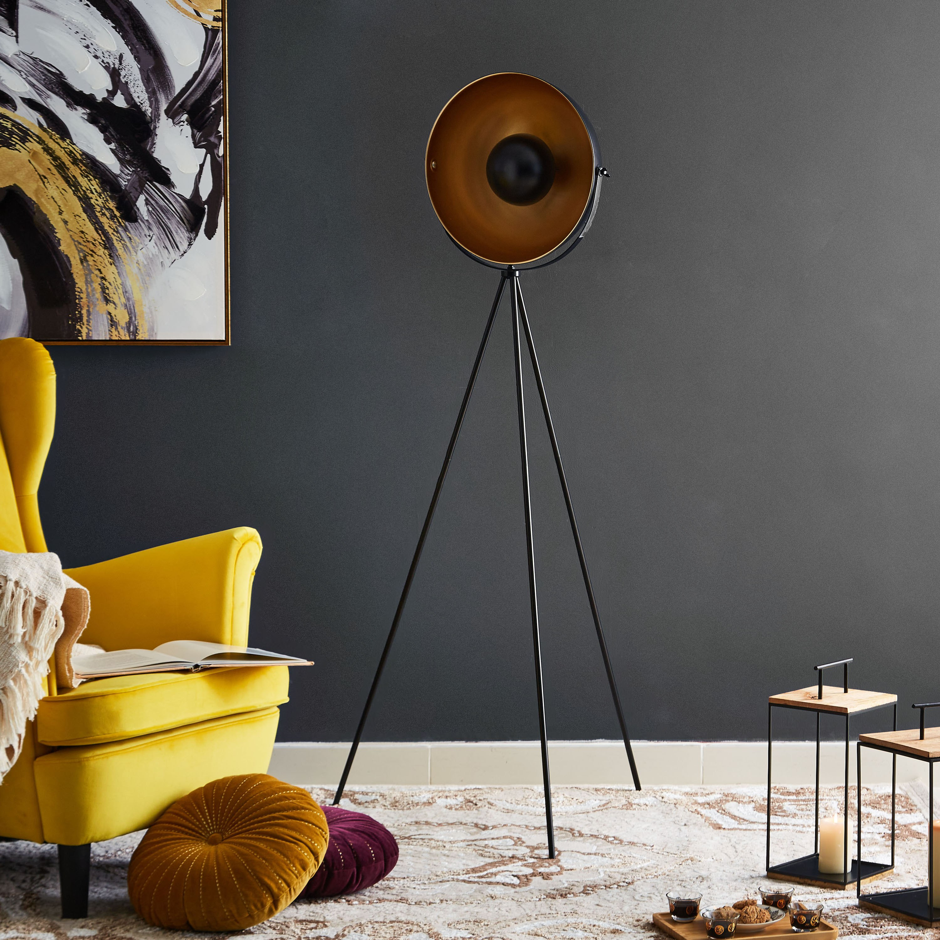 مصباح أرضي معدني ثلاثي القوائم نيبلا من بلاز - 146 سم-hbxhomeware-hbxdecorandfurnishings-image-1