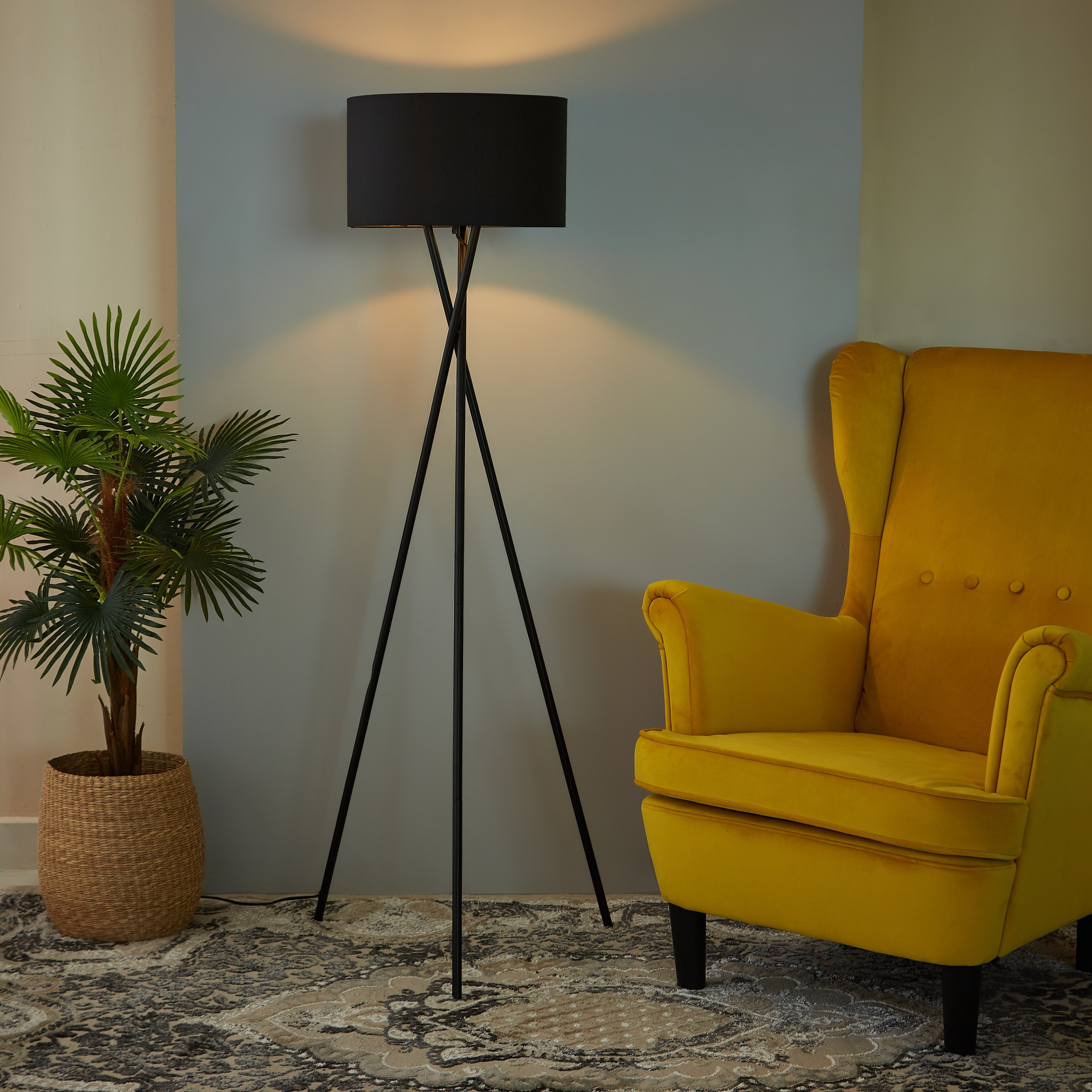 مصباح ثلاثي القوائم إكس معدني من بلاز - 145 سم-hbxhomeware-hbxdecorandfurnishings-image-2