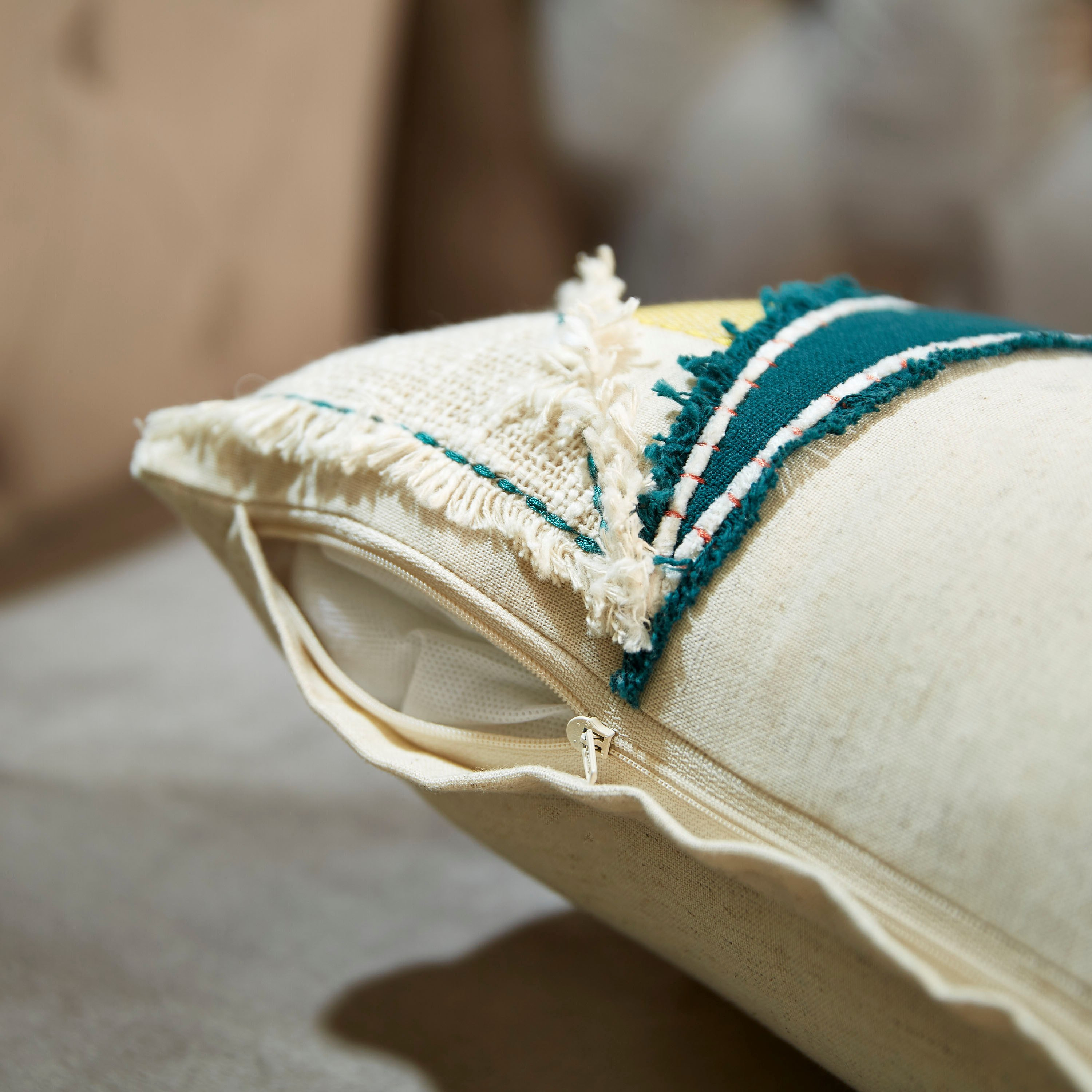 وسادة محشوة من مايكل - 30x50 سم-hbxlivingroom-furnishings-cushionsandcovers-filledcushions-image-3
