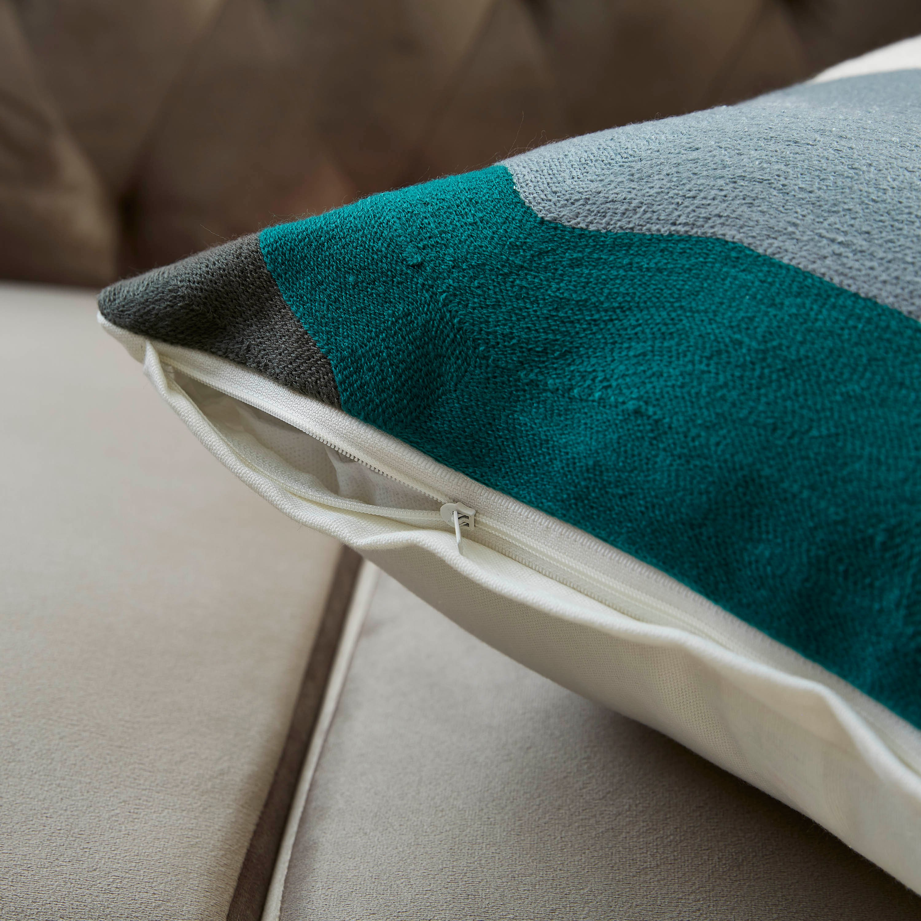 Eason Filled Cushion - 45x45 cm-hbxlivingroom-furnishings-cushionsandcovers-filledcushions-image-3