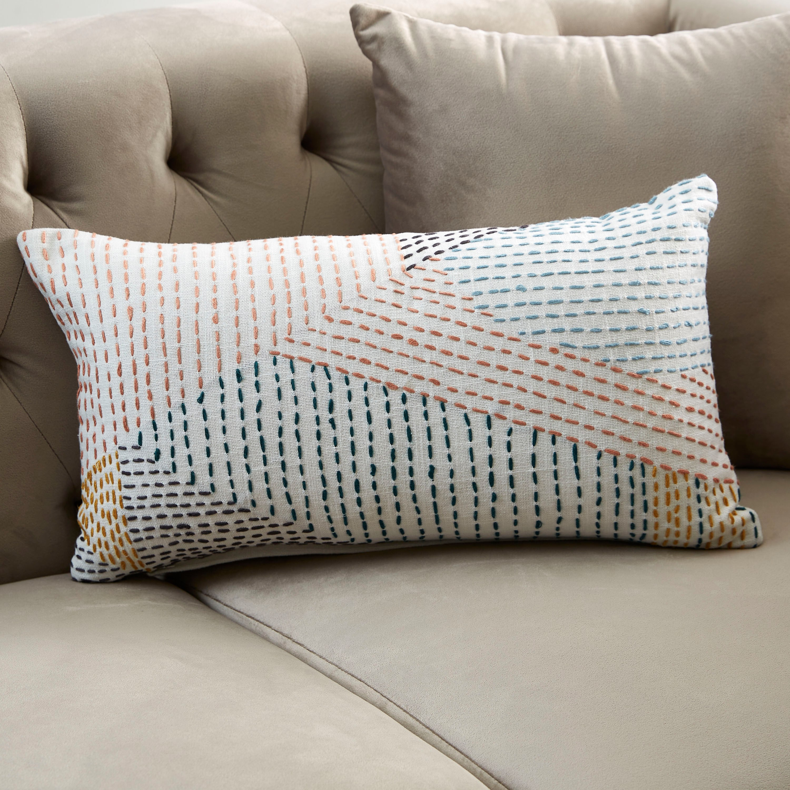 Bexley Filled Cushion - 30x50 cm-hbxlivingroom-furnishings-cushionsandcovers-filledcushions-image-1